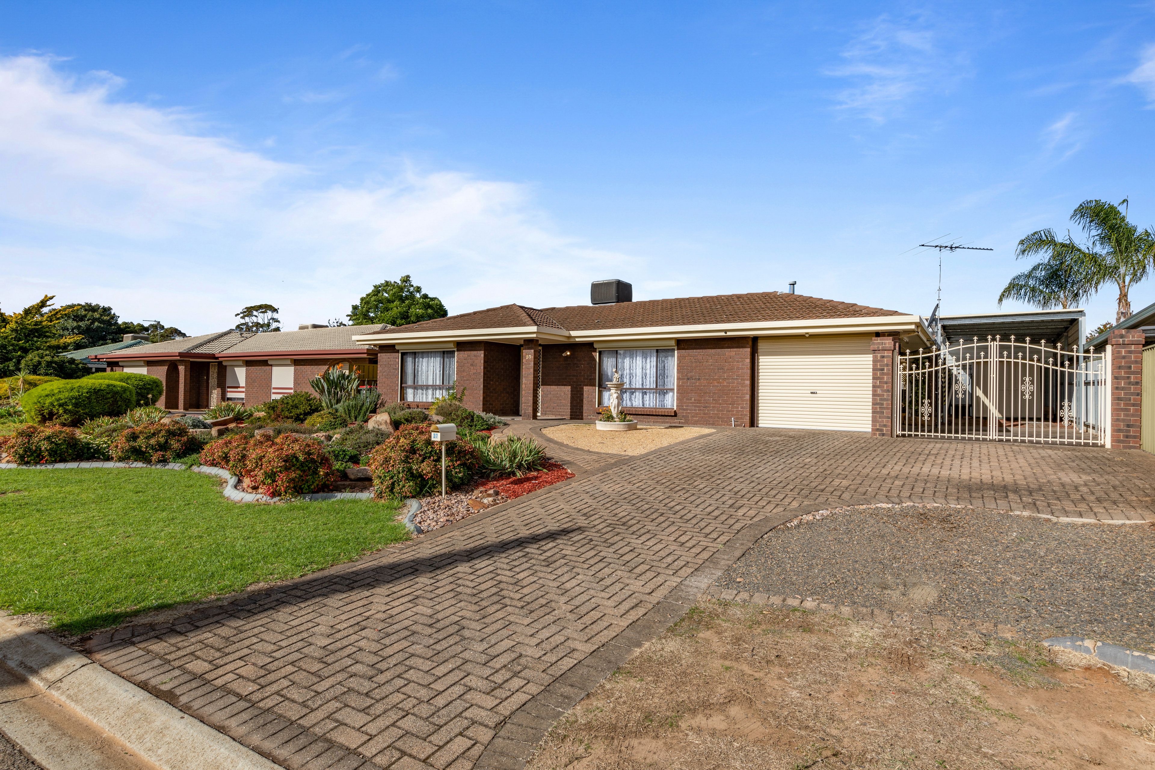 37 Carob Crescent, Craigmore, SA 5114 Sold House Ray White Craigmore