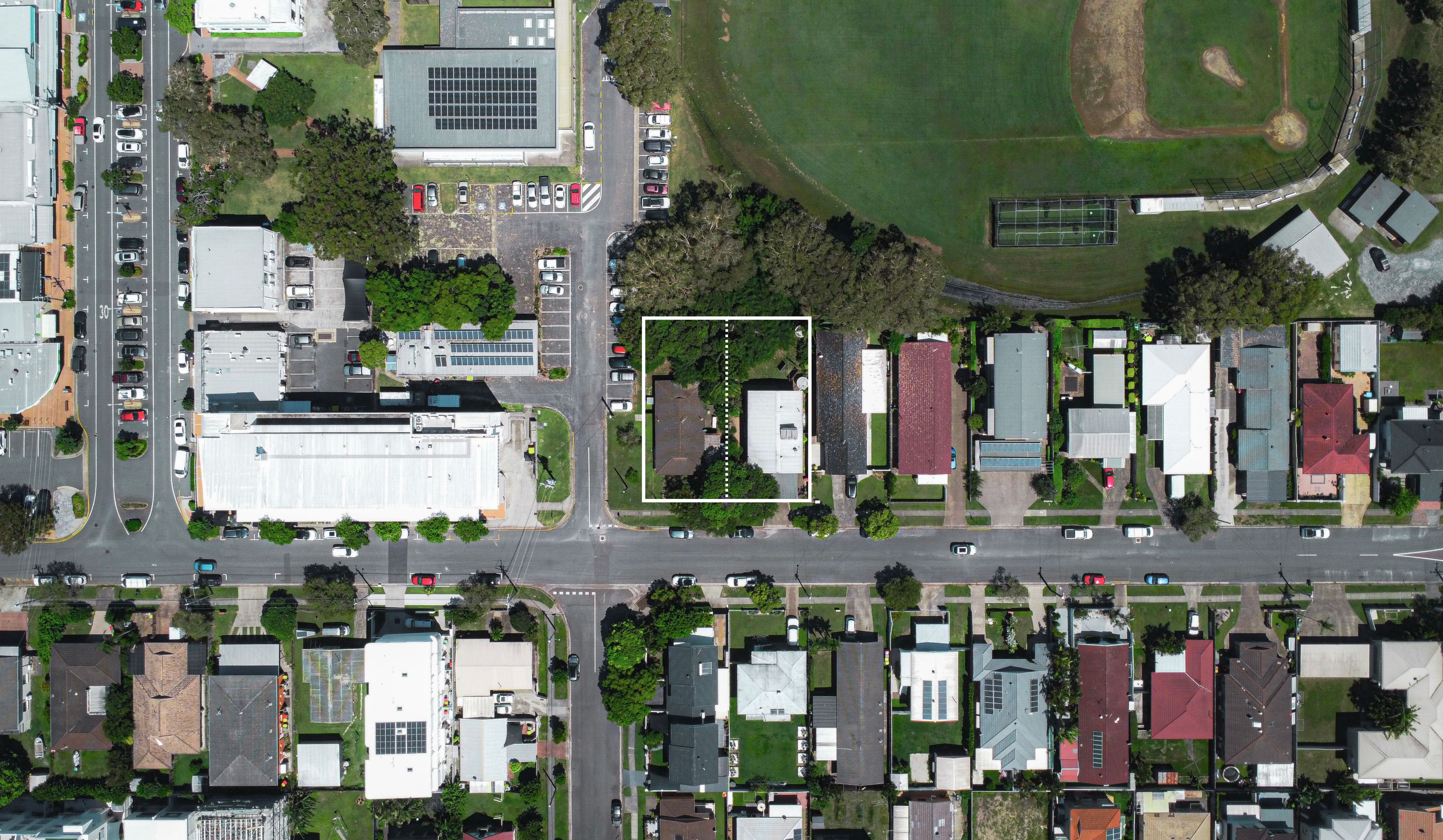 22 Bruce Avenue, Paradise Point, QLD 4216