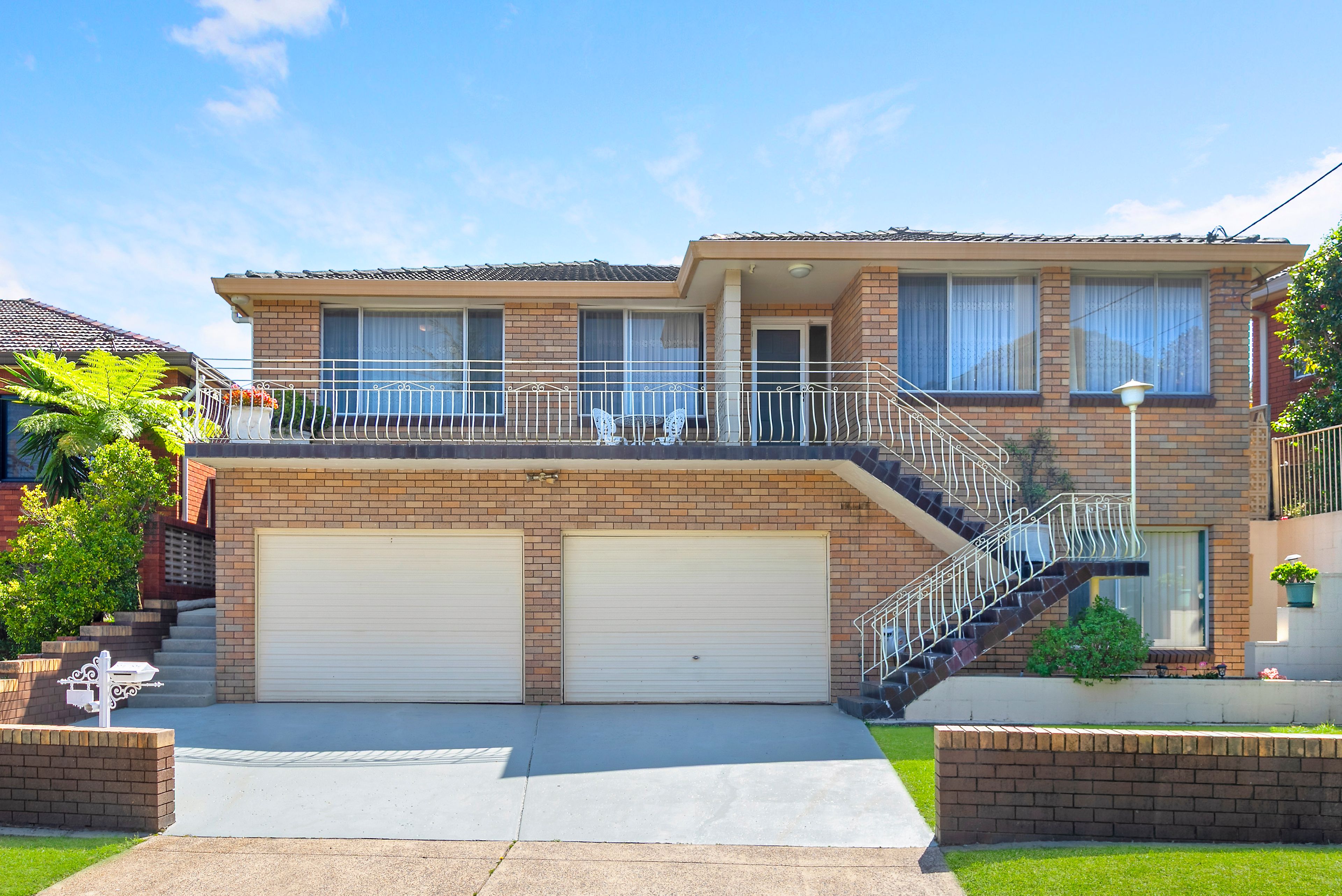 18 Enid Avenue , Roselands NSW 2196