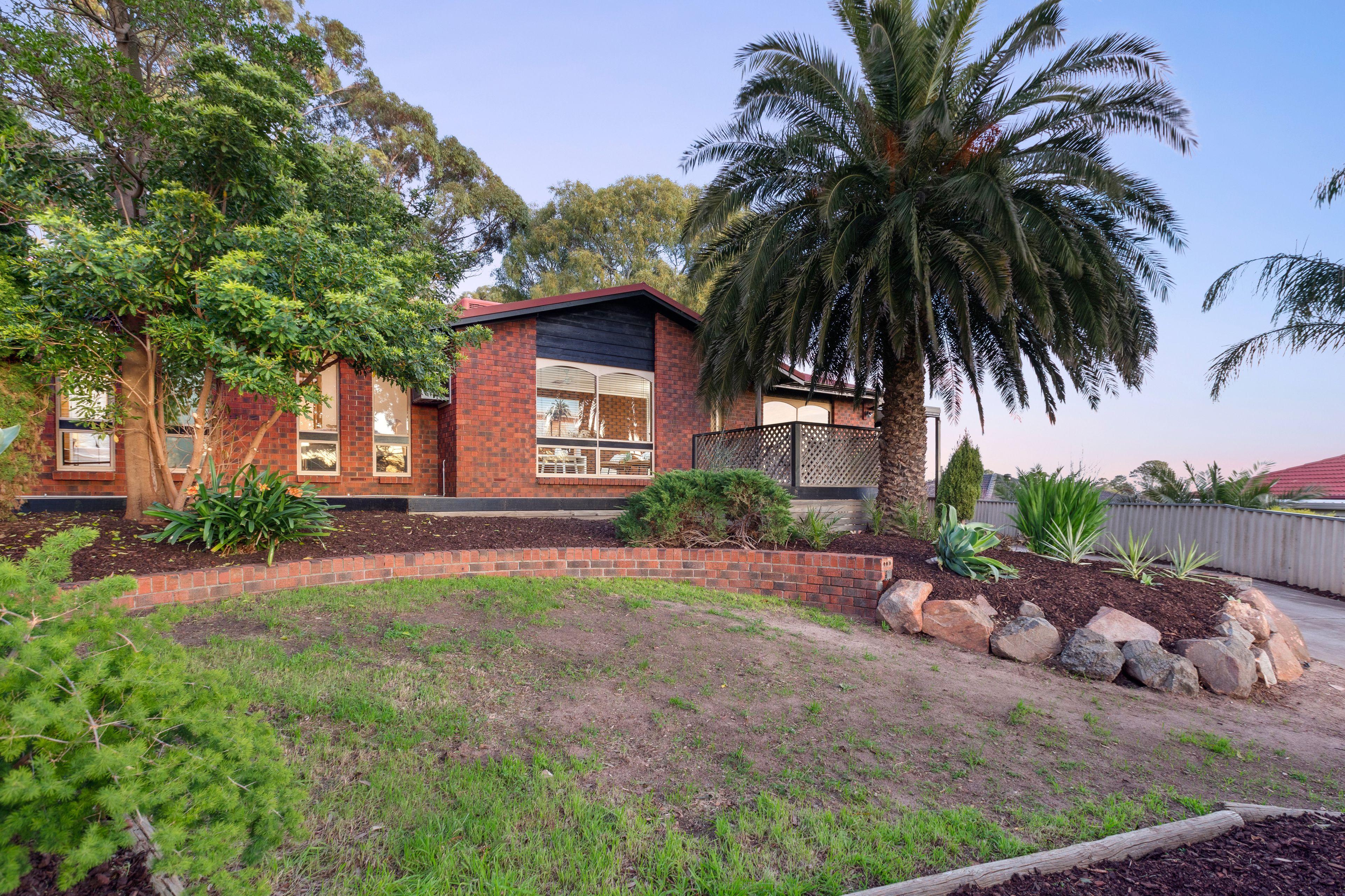 4 Usk Court, Modbury Heights, SA 5092