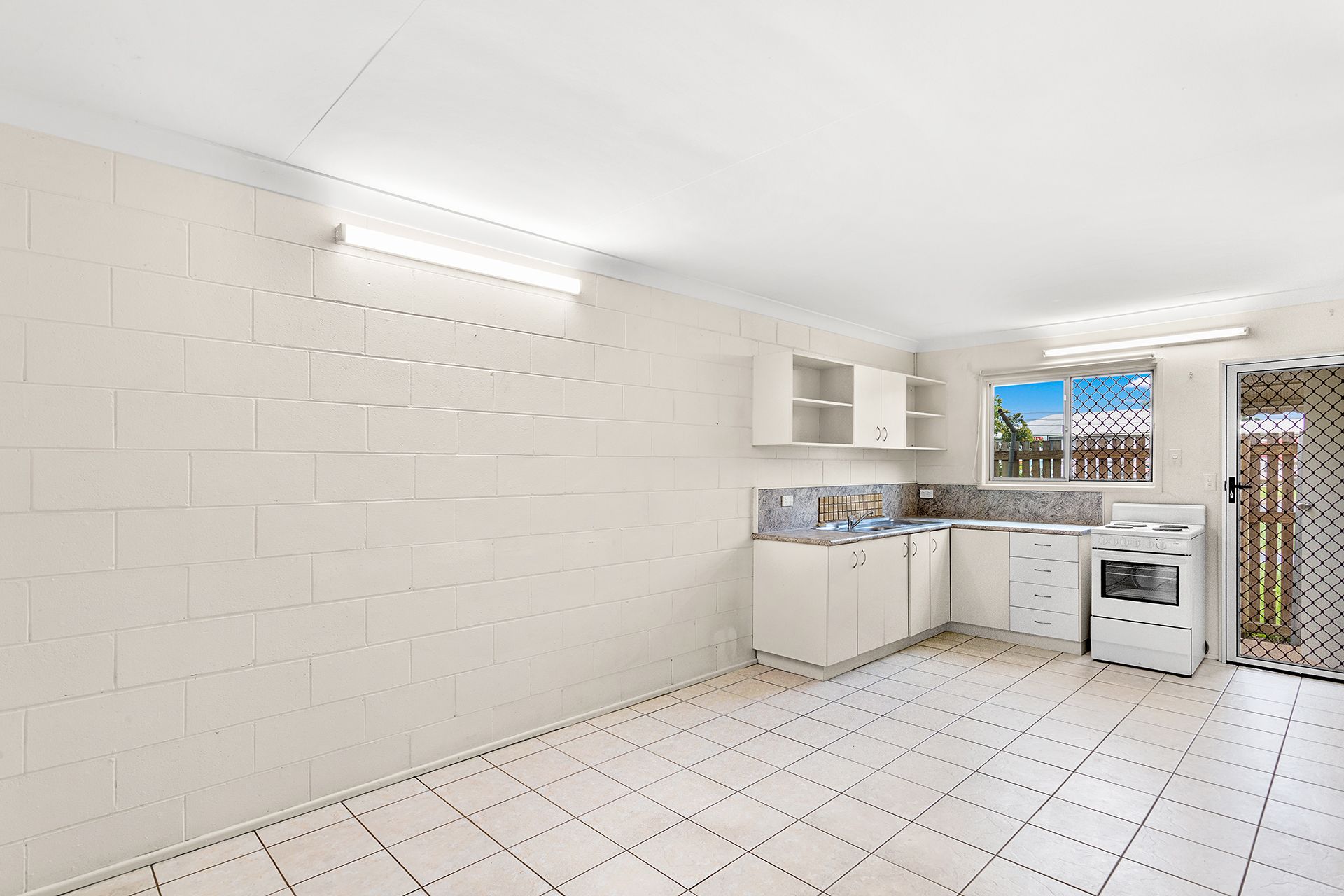 1/13 Davy Avenue, Proserpine, QLD 4800