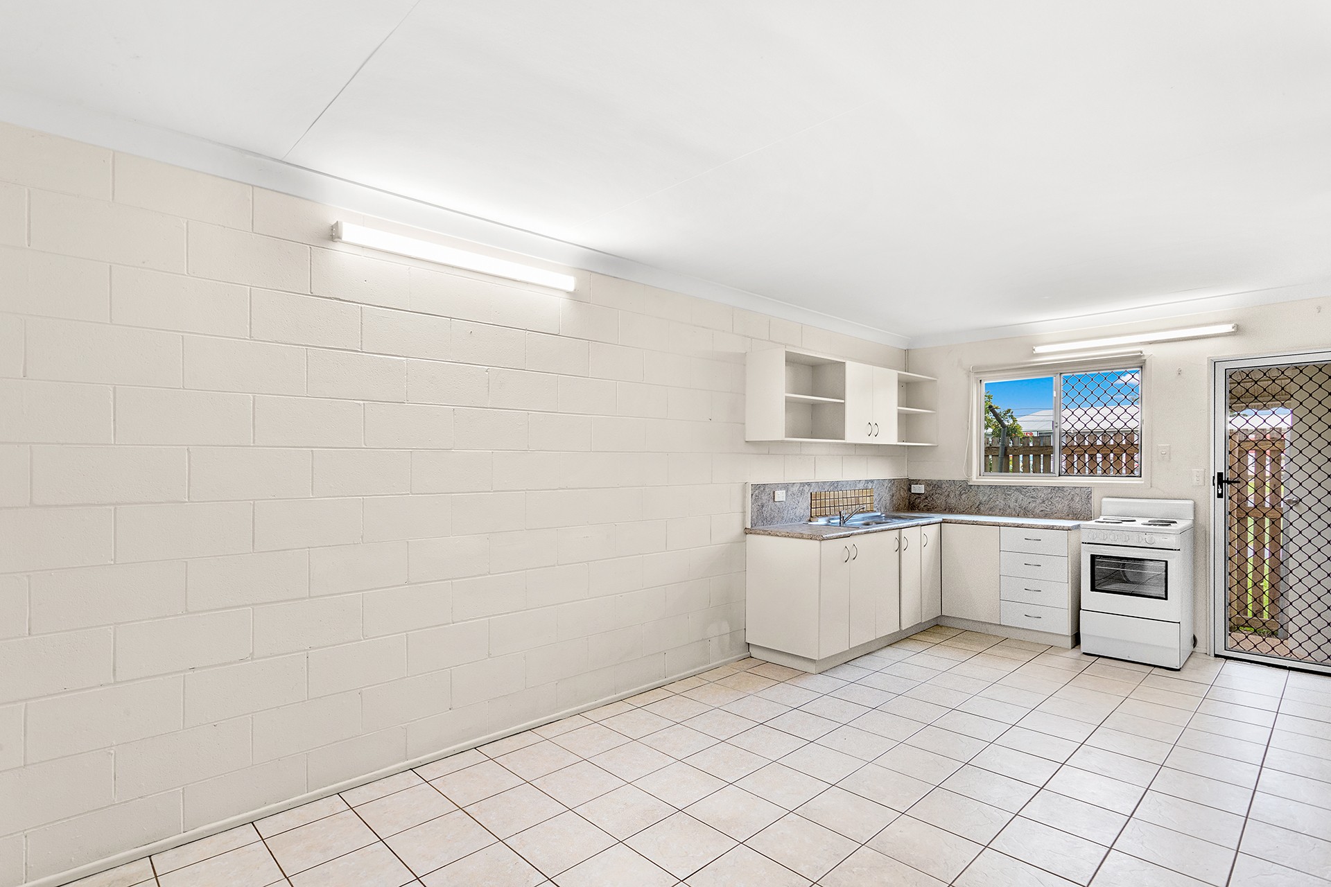 1/13 Davy Avenue, Proserpine, QLD 4800