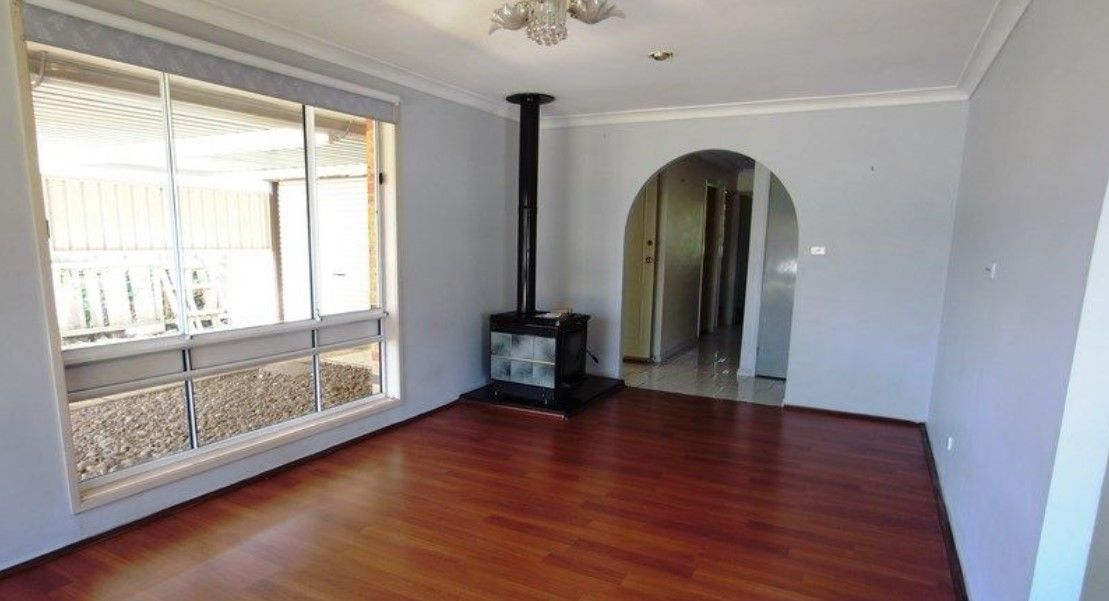 105 Colebee Cresent, Hassall Grove, NSW 2761