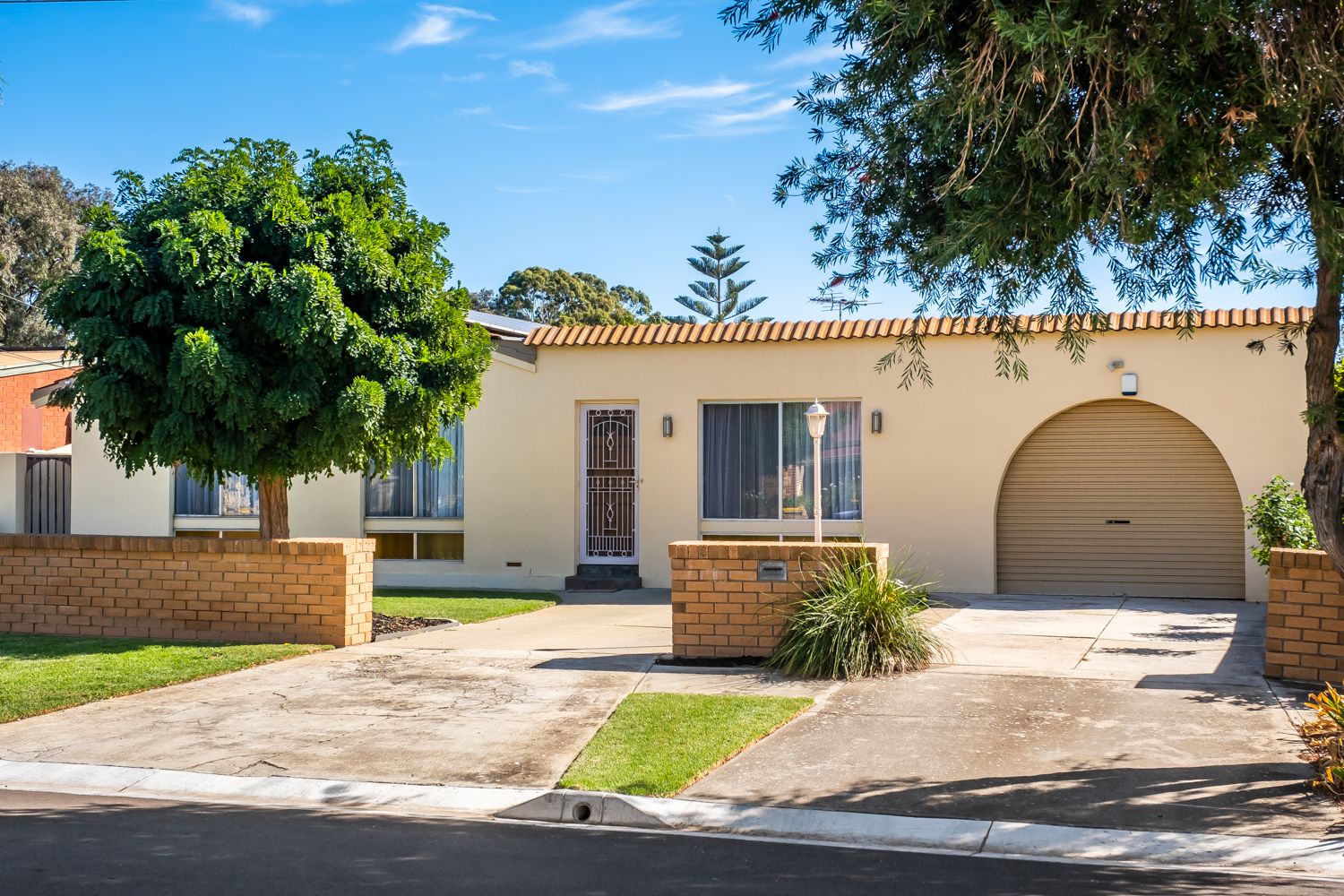 6 McMurray Avenue, Seaton, SA 5023