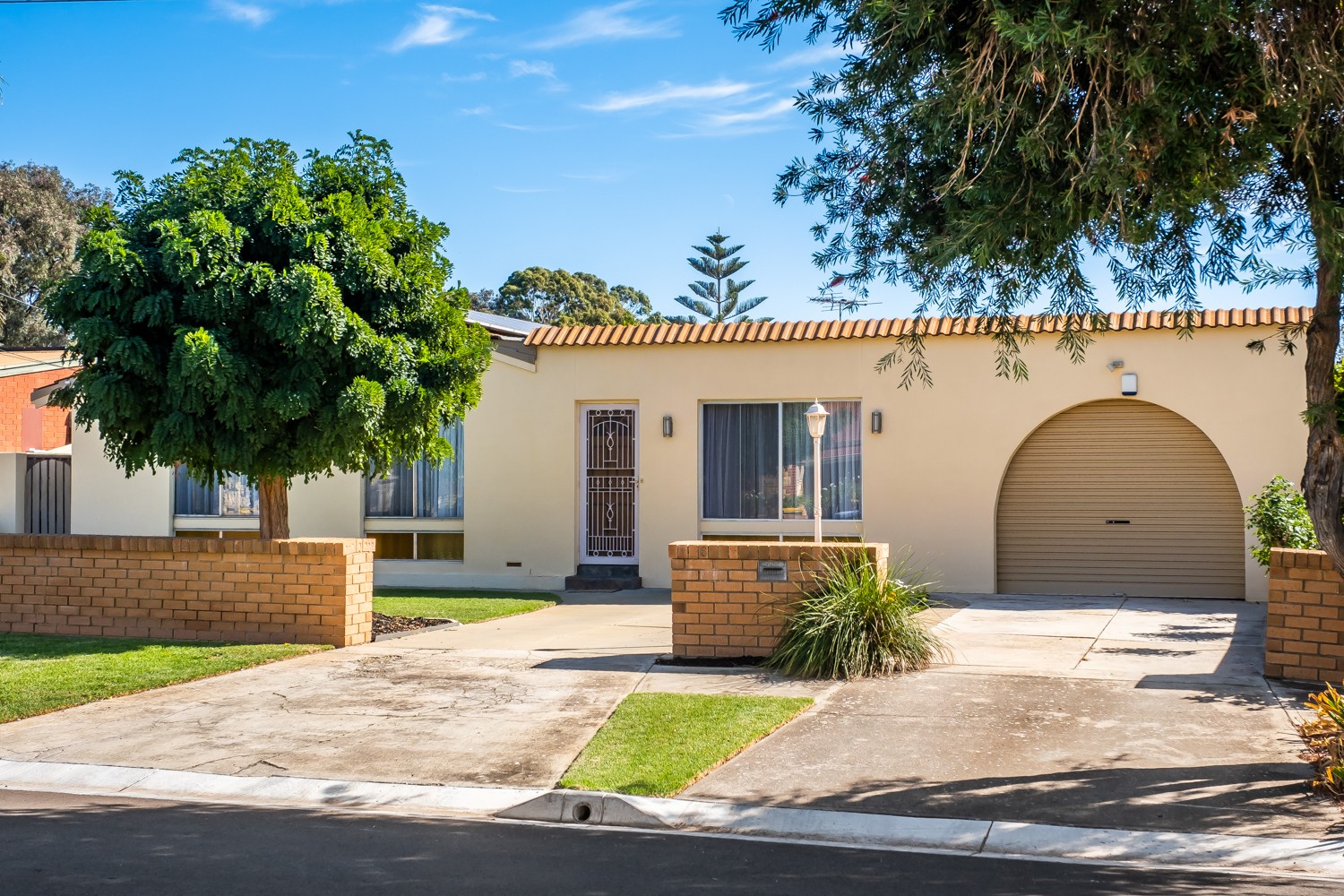 6 McMurray Avenue, Seaton, SA 5023