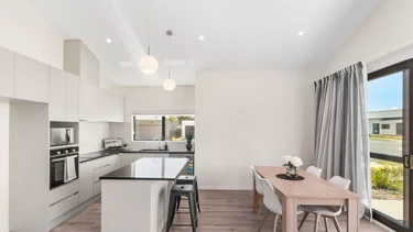 27 Ferndale Road, Kawakawa Bay