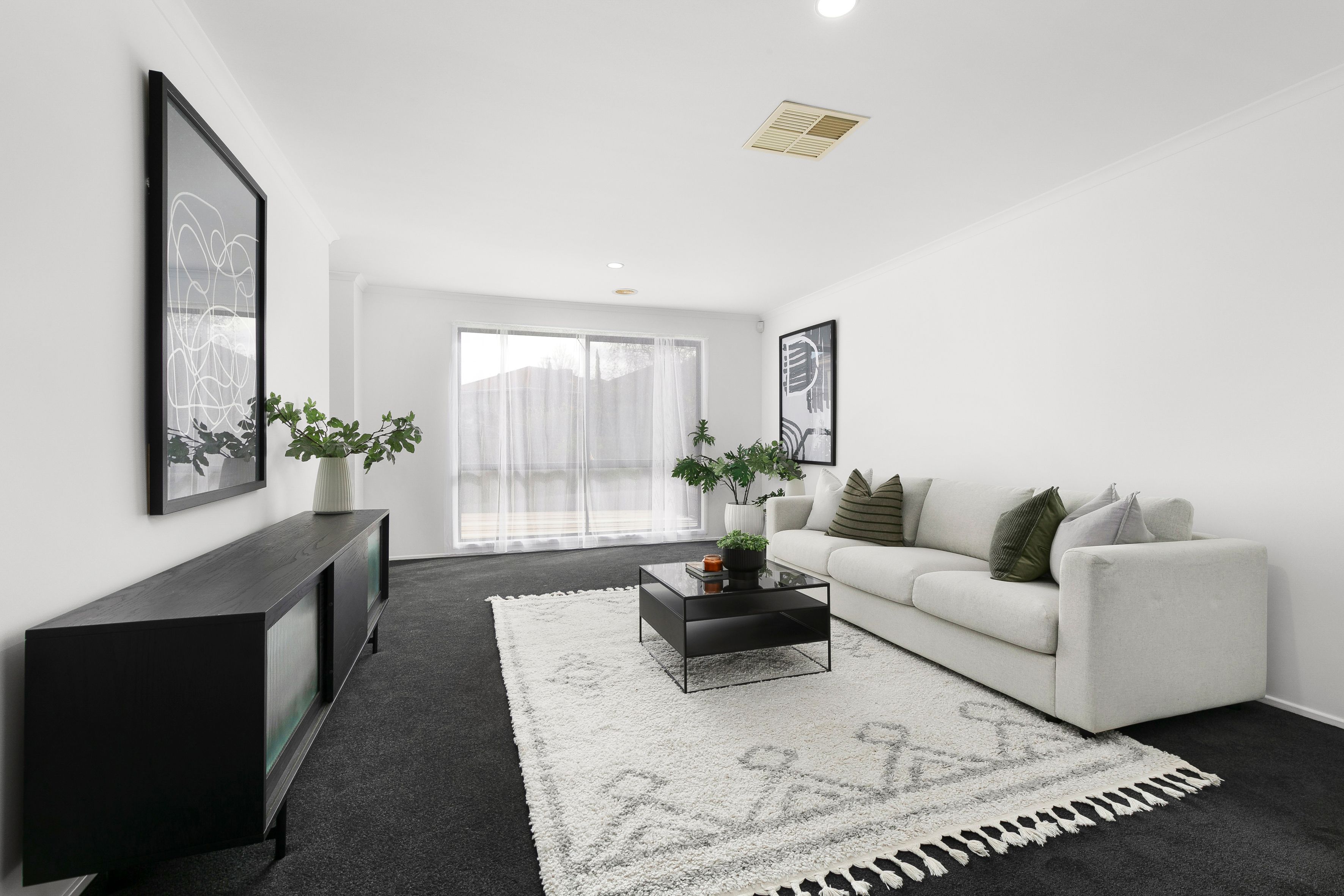 8 Nairn Court, Greenvale, VIC 3059