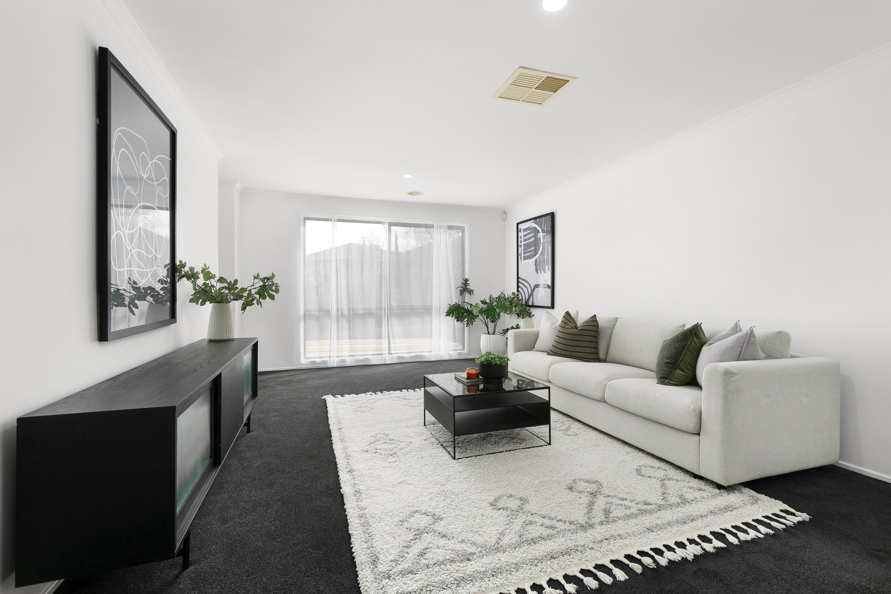 8 Nairn Court, Greenvale, VIC 3059