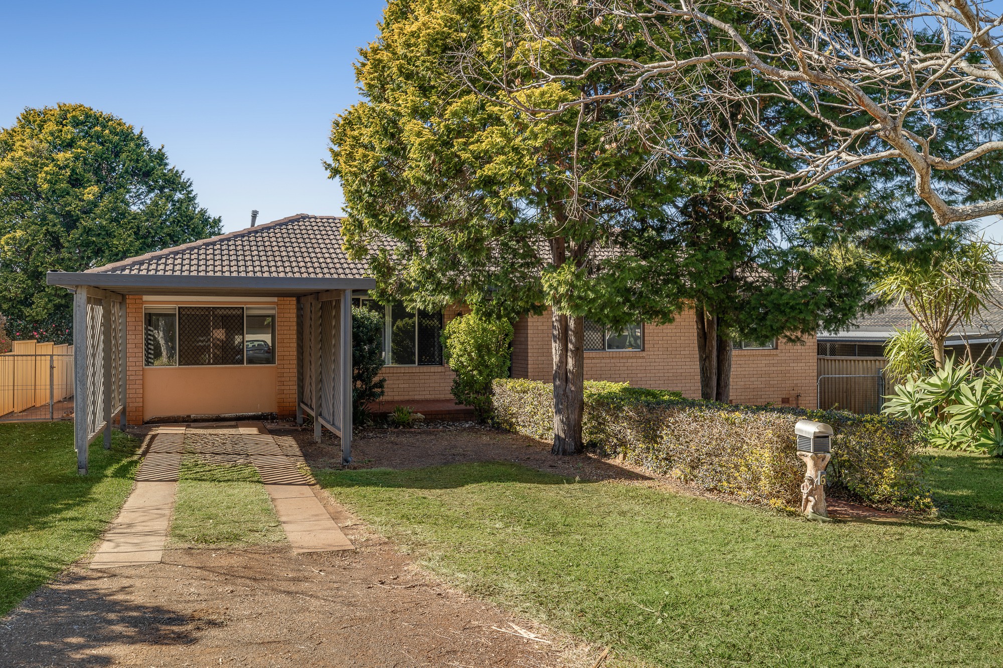 6 Robyn Street, Centenary Heights, QLD 4350