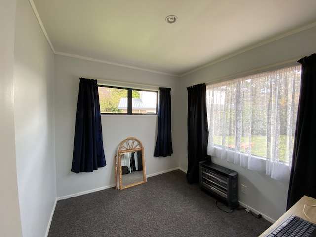 16 Essendon Court photo 6