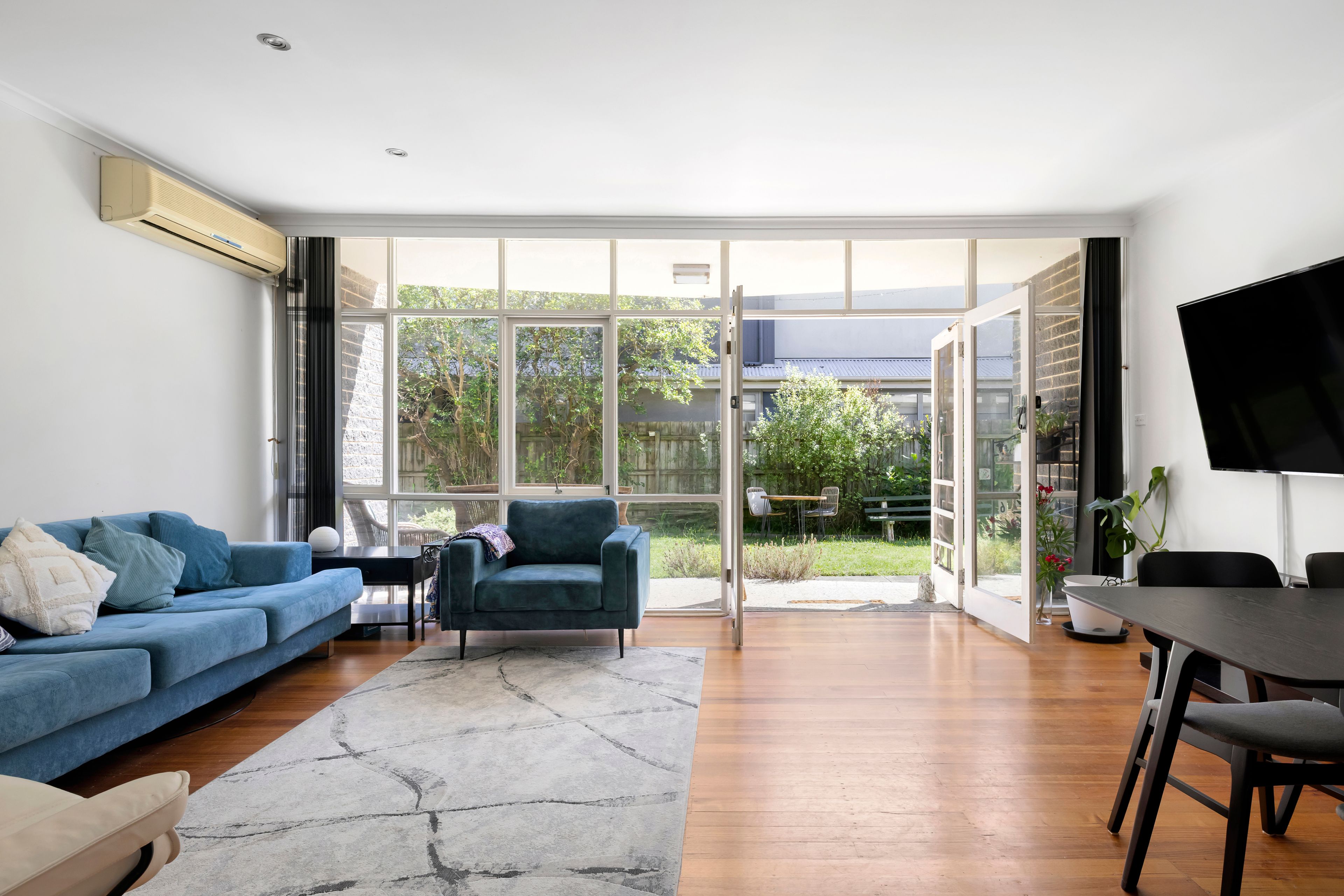 6/56-58 Gould Street — photo 3 of 18