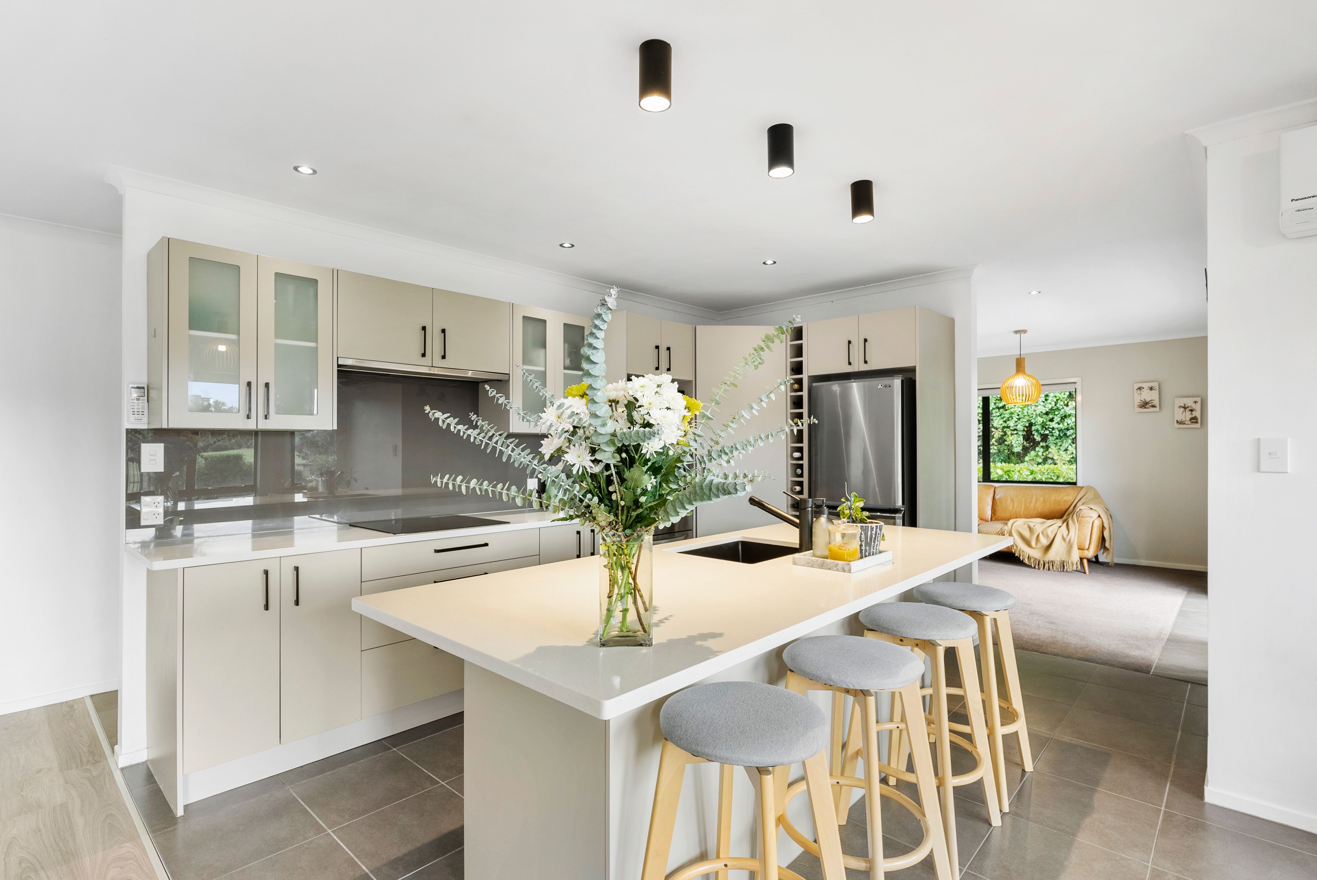 18 Blakewell Place, Beachlands, Manukau City