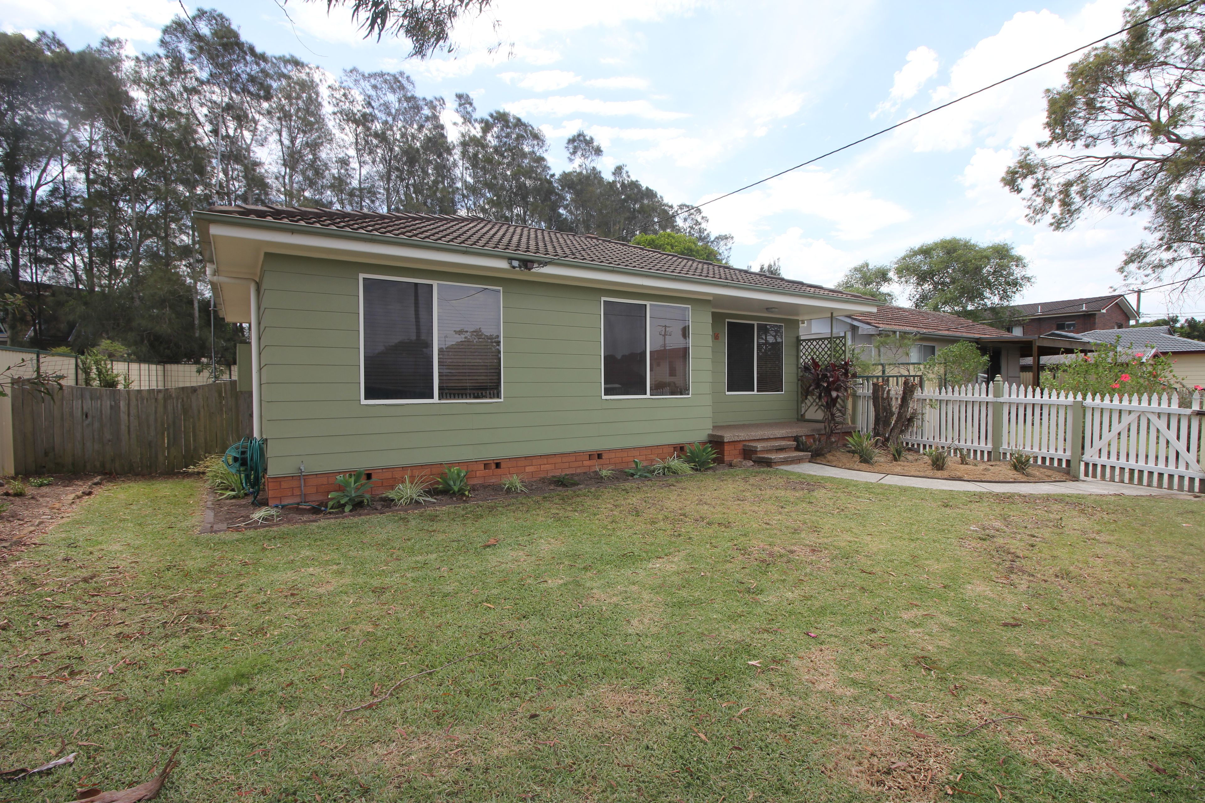 6 Gleddon Avenue, Gorokan, NSW 2263