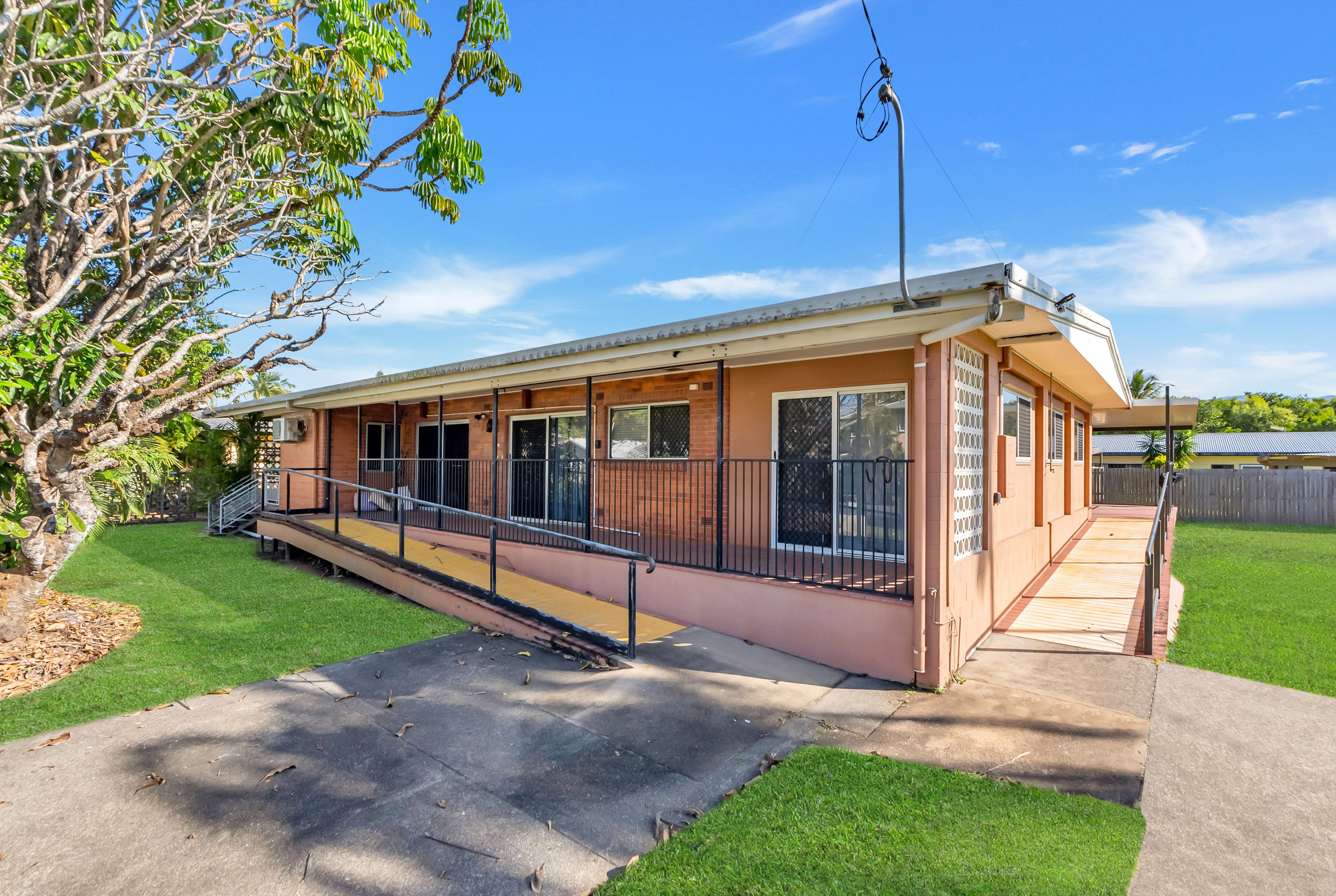 17-19 Harris Street, Parramatta Park, QLD 4870