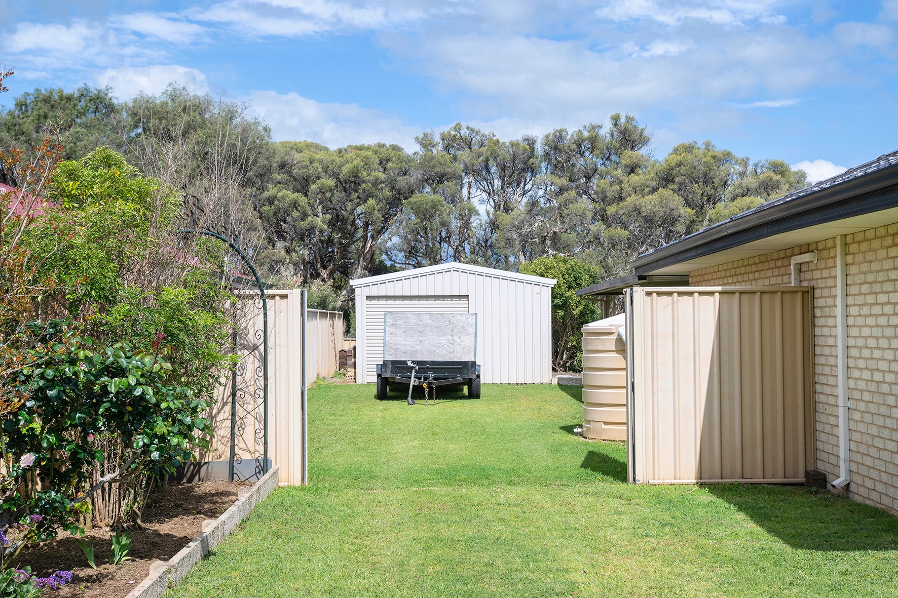 8 Shelduck Court, Broadwater, WA 6280