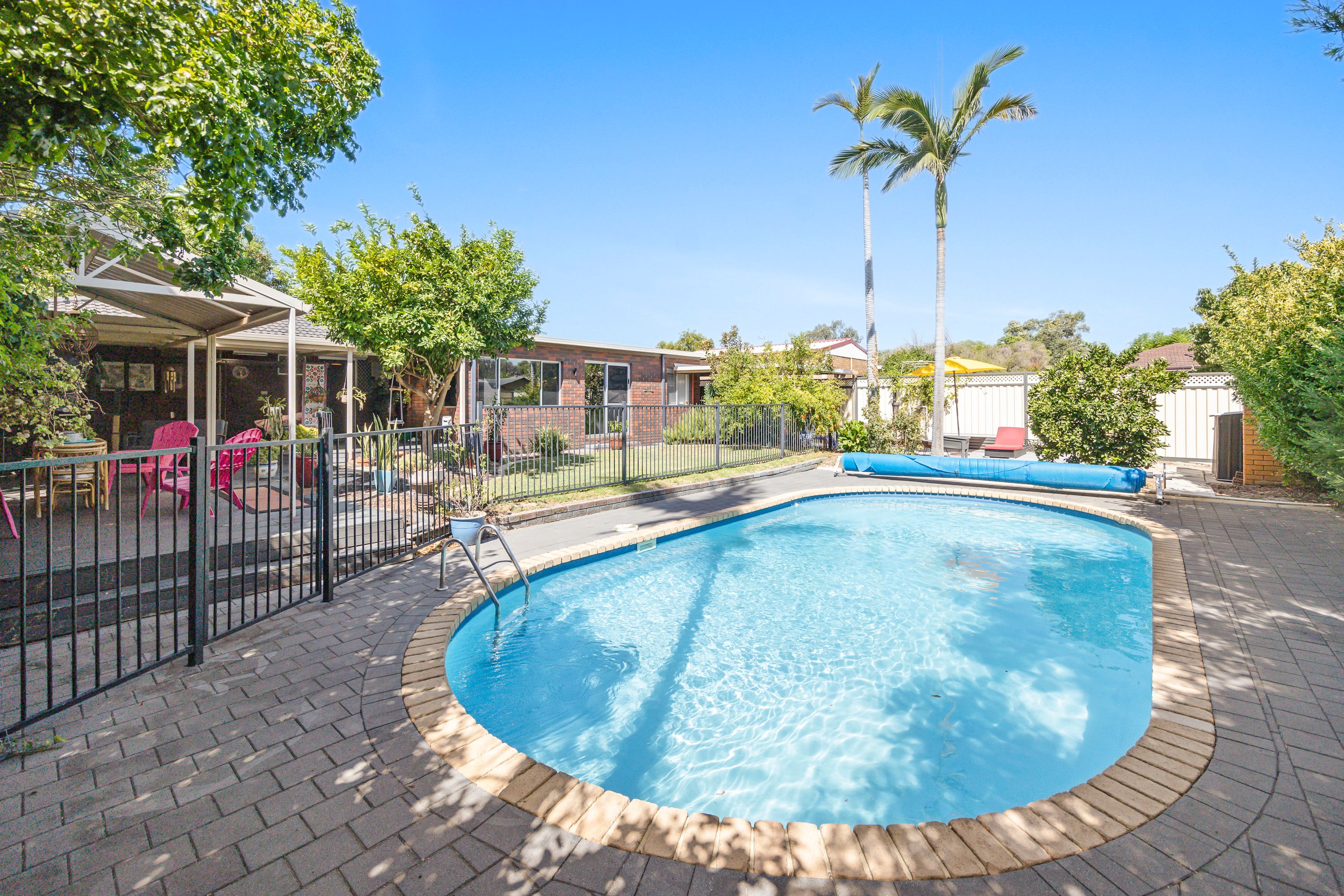 12 Somerset Street, Forrestfield, WA 6058