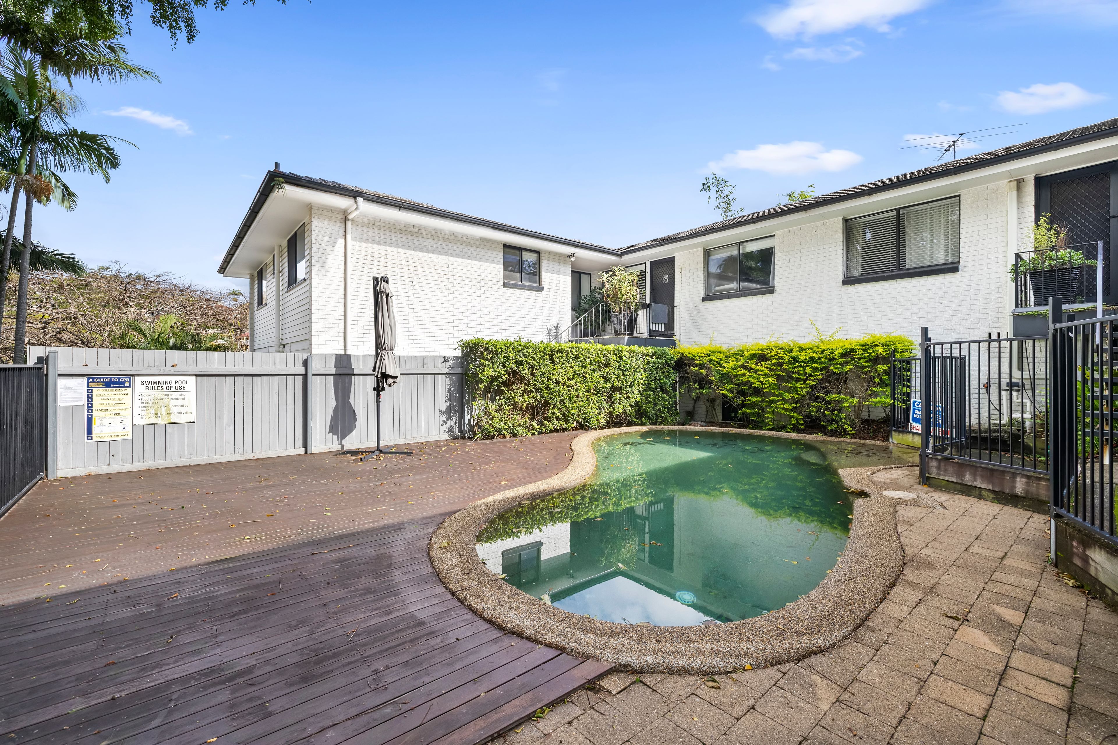 42 Pine Street, Hamilton QLD 4007