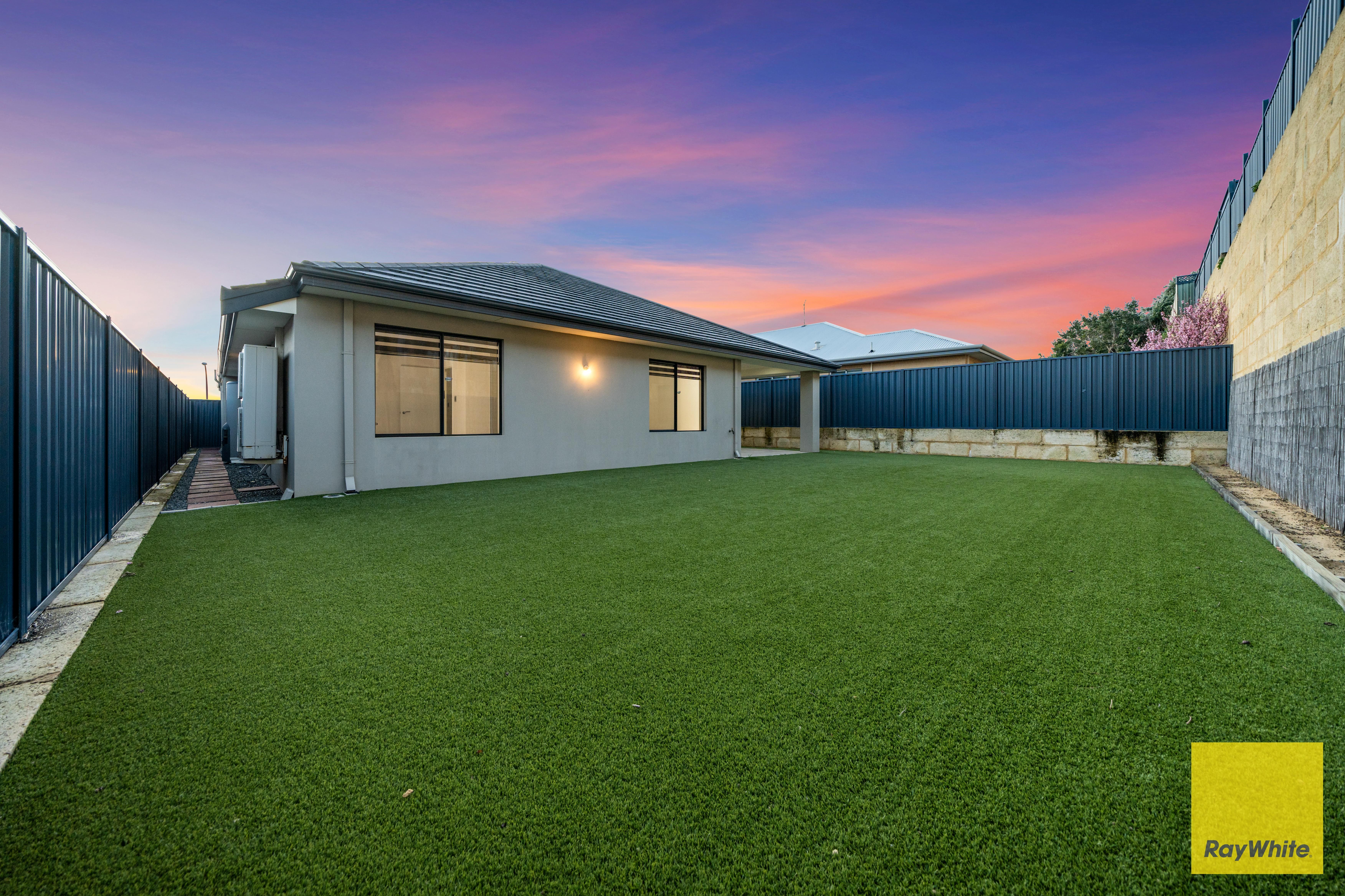 33 Cornelia Vista, Pearsall, WA 6065