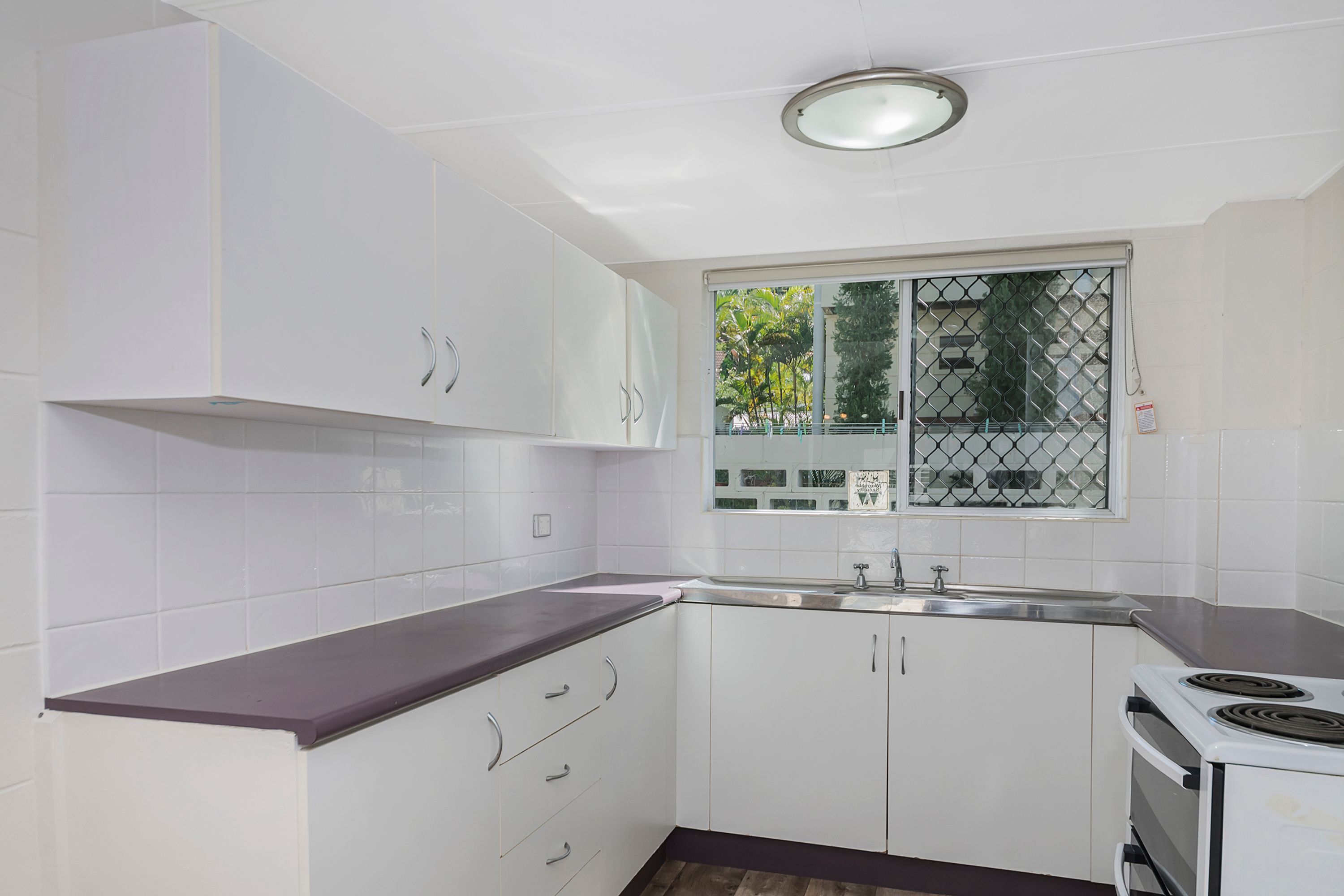 1/68 Paxton Street, North Ward, QLD 4810