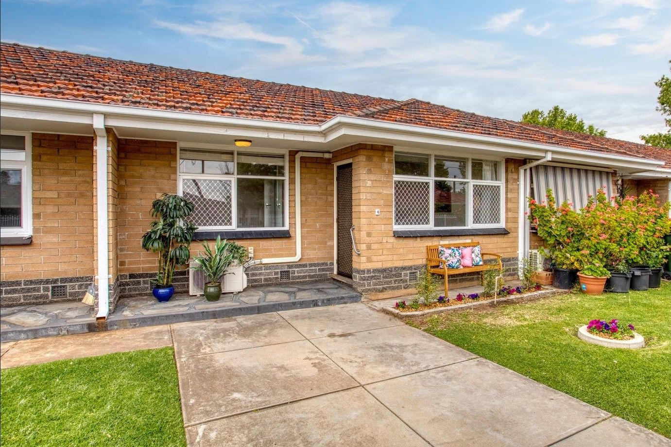 4/55 Augusta Street — photo from Ray White Glenelg