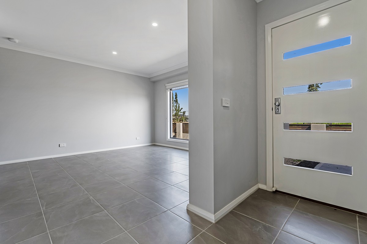 10 Hassett Walk, Mickleham, VIC 3064