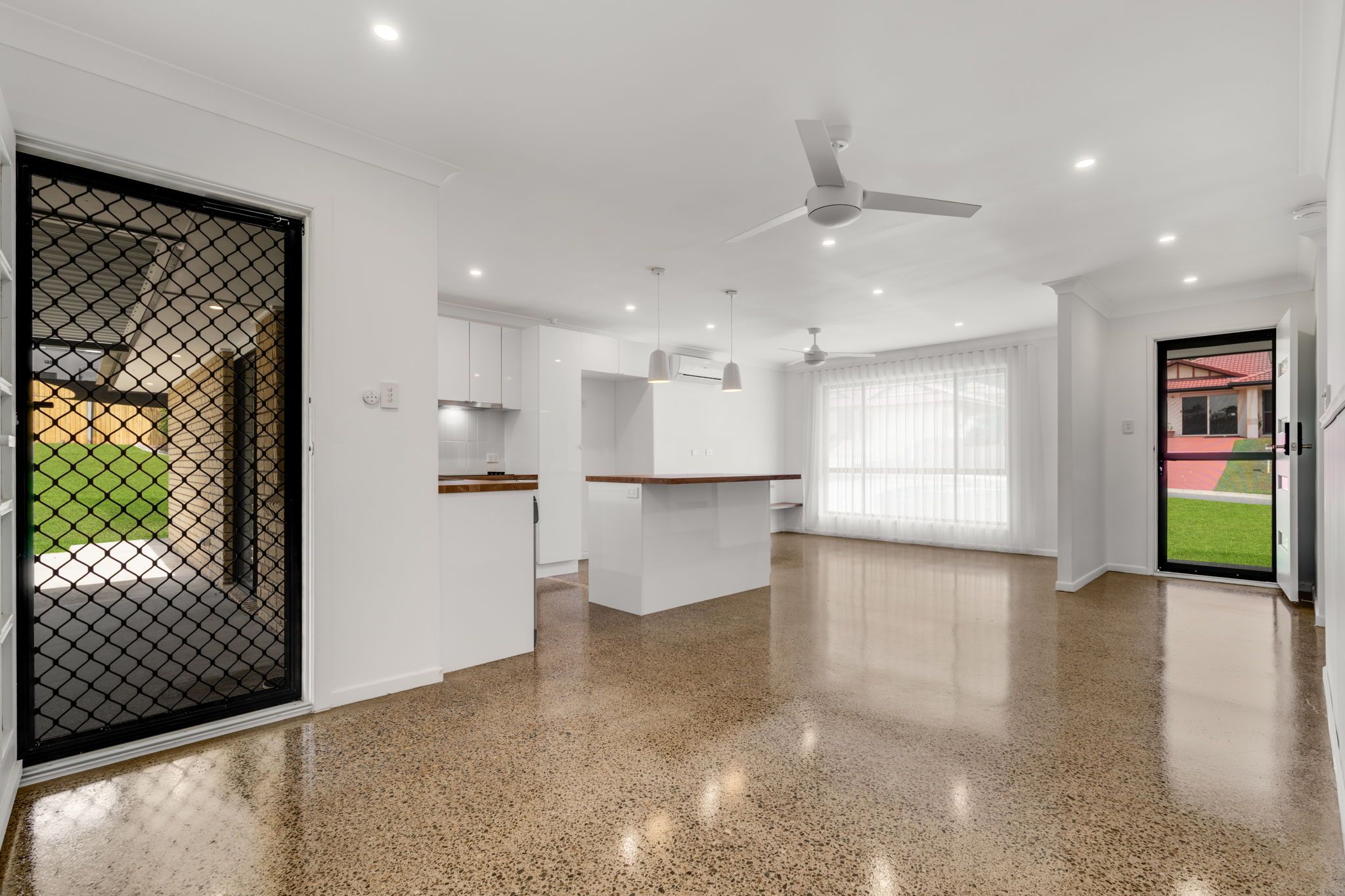 2 Buckland Court, Collingwood Park, QLD 4301