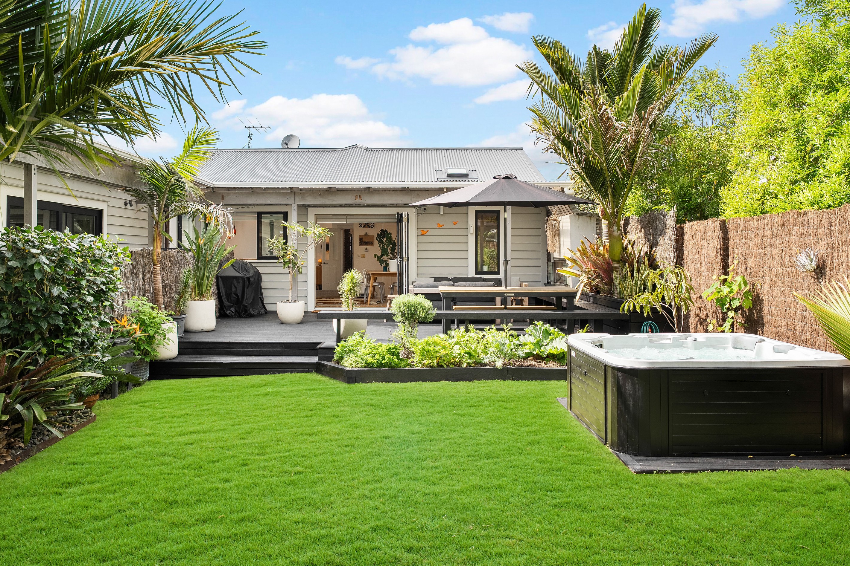 30 Buxton Street, Point Chevalier, Auckland City