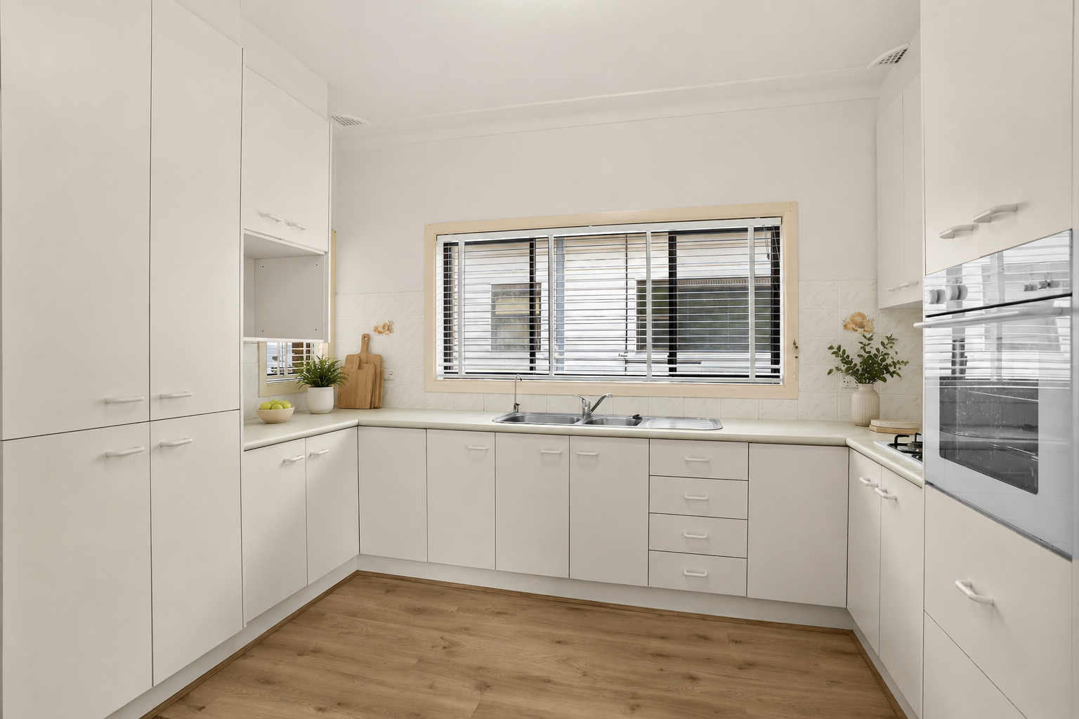 13 Braeside Avenue, Keiraville, NSW 2500