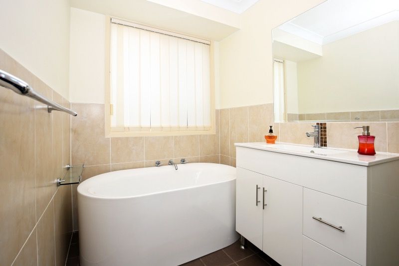 24 Rayleigh Drive, Worrigee, NSW 2540