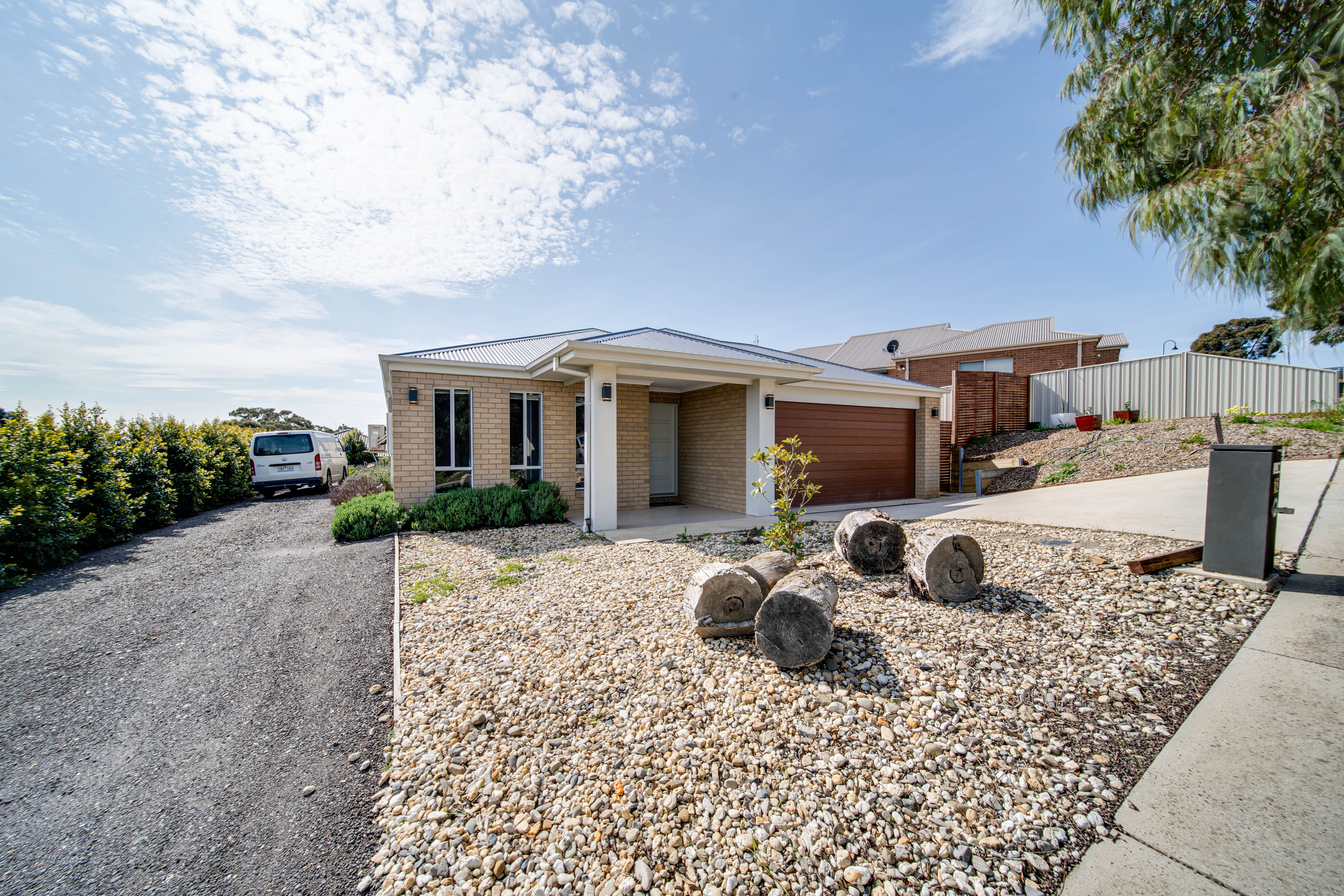 18 Irrabella Place, Kangaroo Flat, VIC 3555