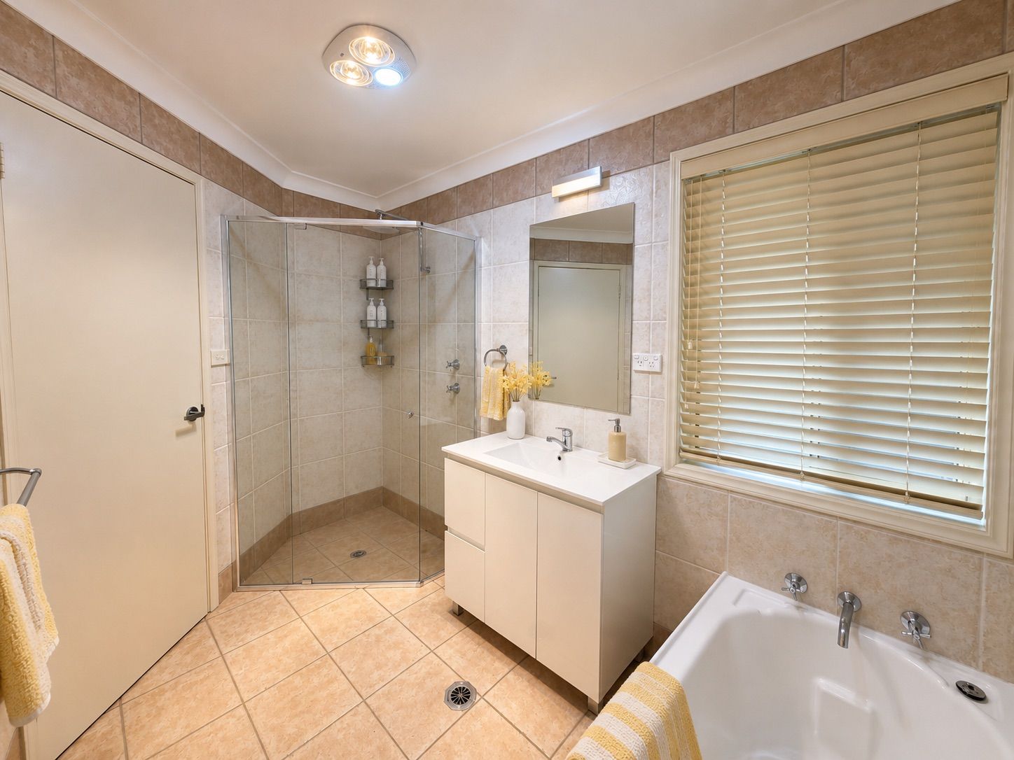 84 Beaumaris Drive — photo 8 of 19