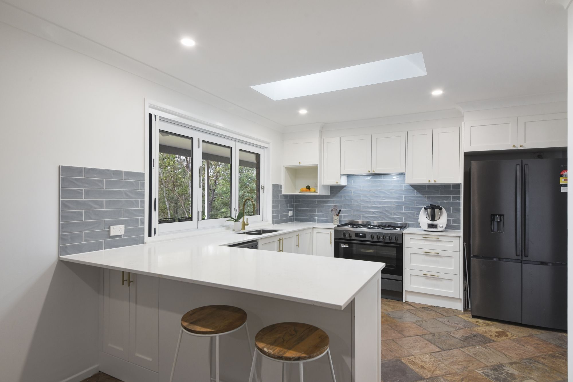 6 Springfield Court, Wights Mountain, QLD 4520