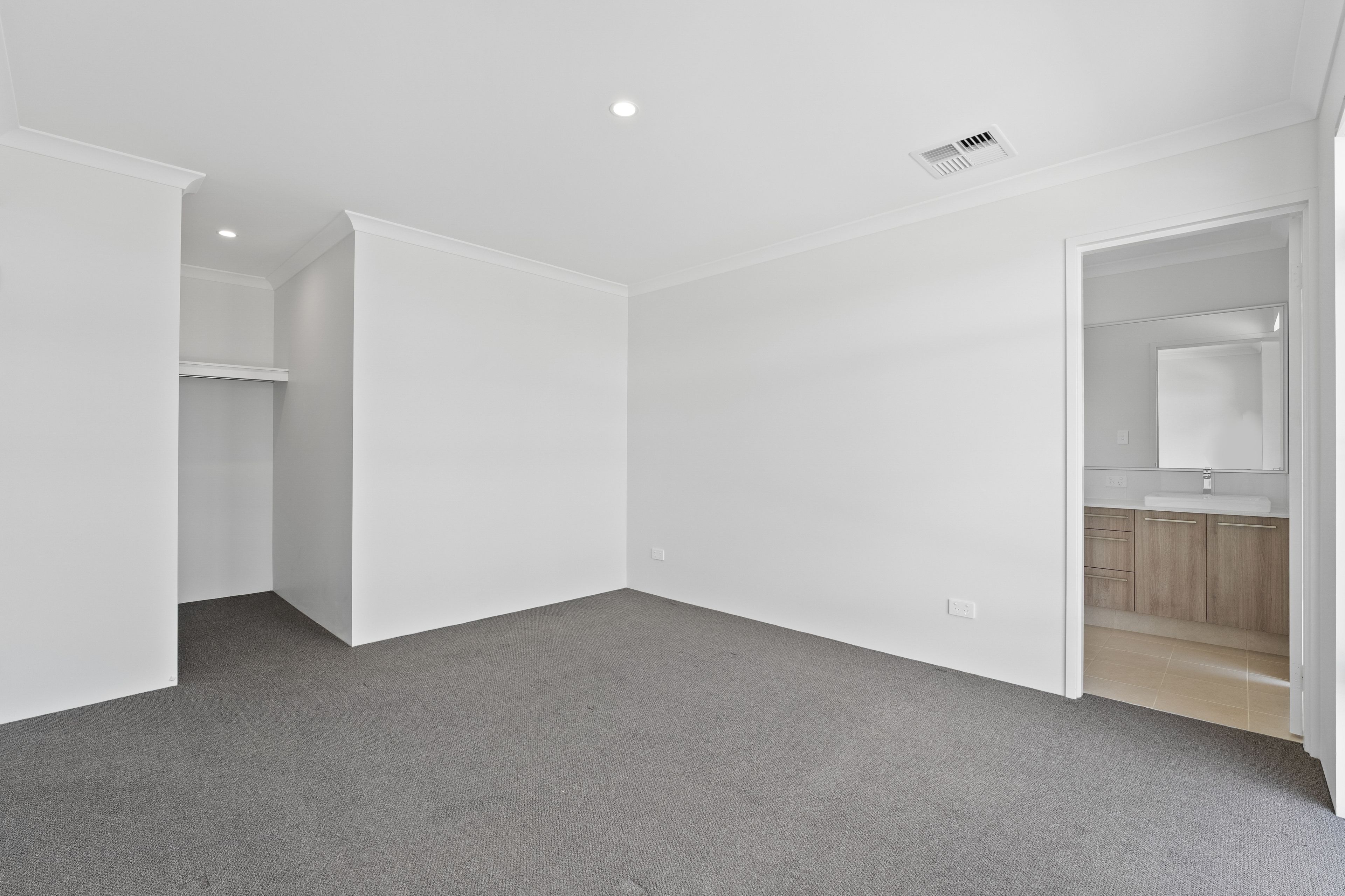 4 Bennetts Way — photo 13 of 30