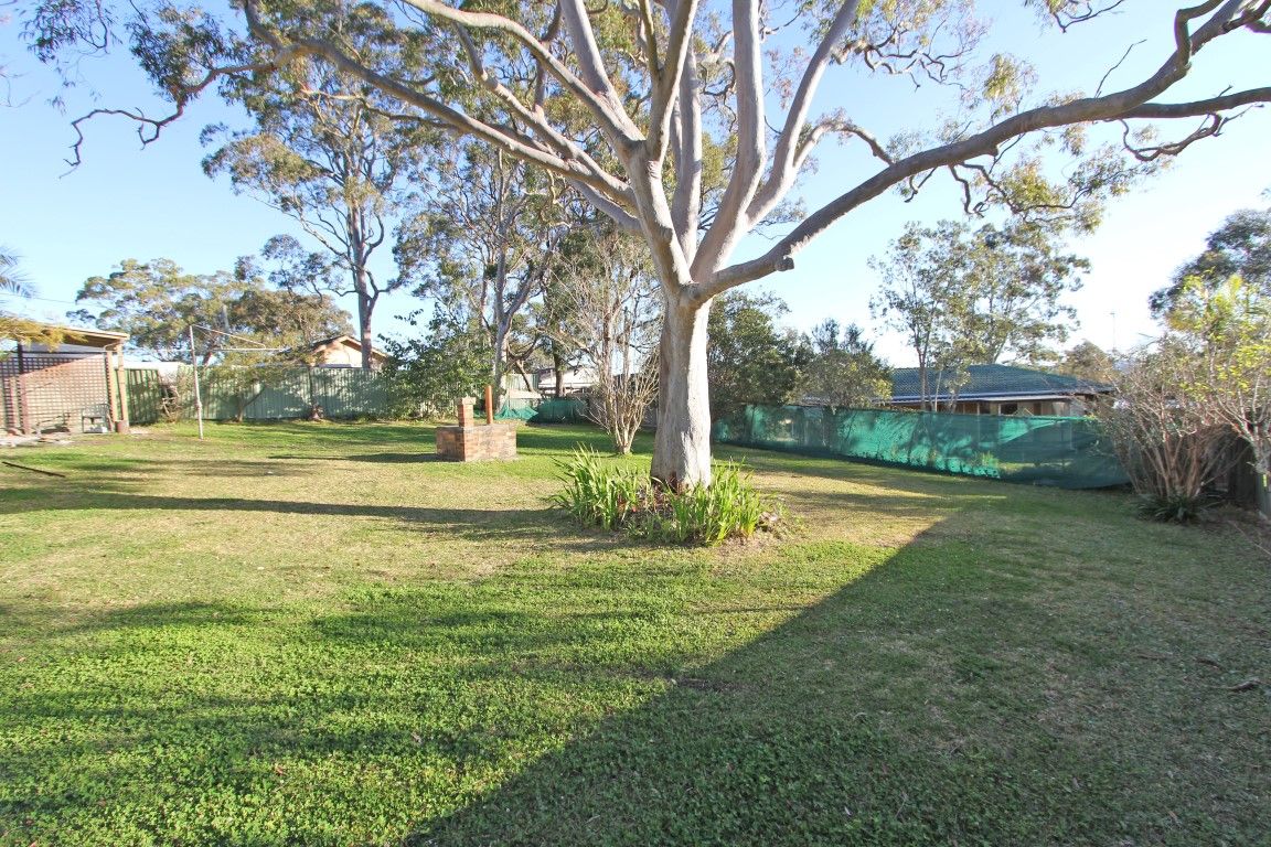 82 Minnamurra Road, Gorokan, NSW 2263