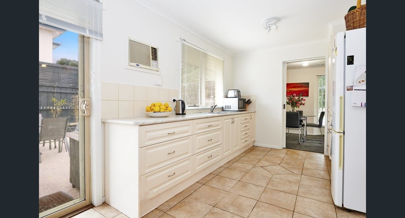 104 Windermere Drive, Ferntree Gully, VIC 3156