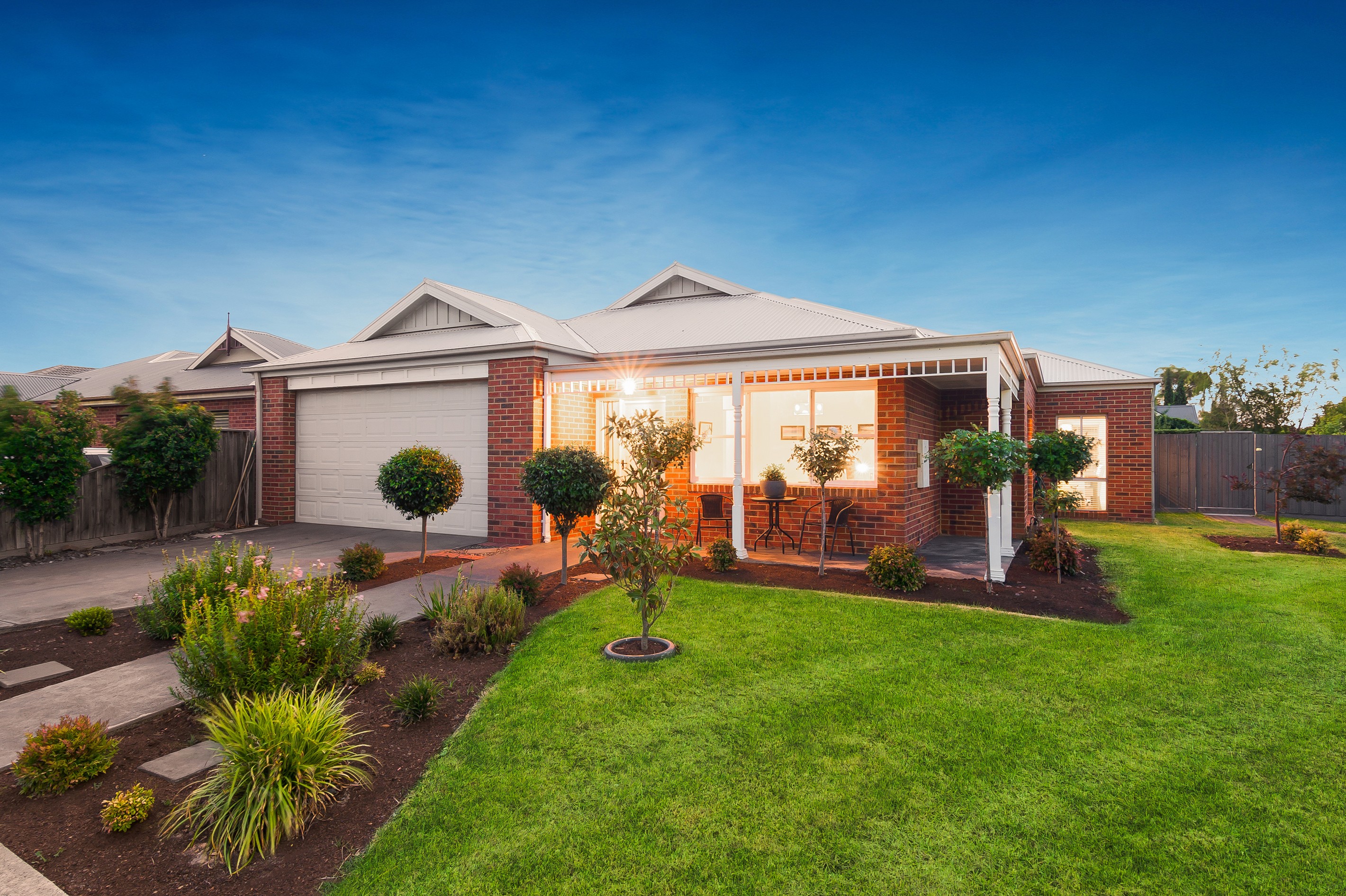 11 Henry Lawson Drive, Pakenham, VIC 3810