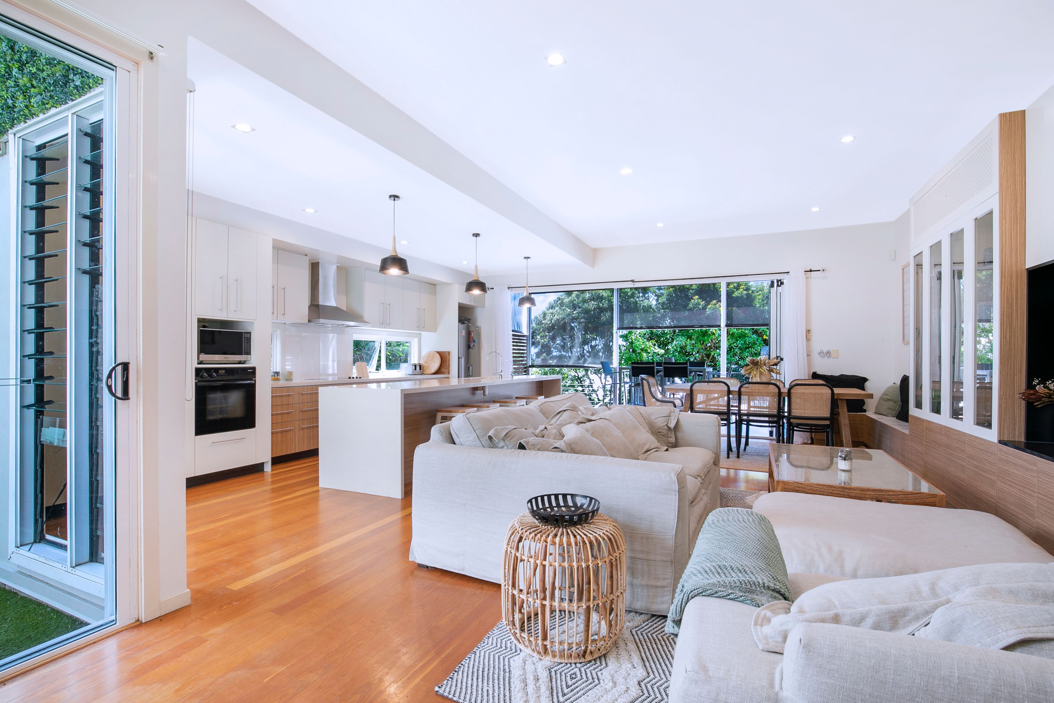 322 Richmond Road, Cannon Hill, QLD 4170