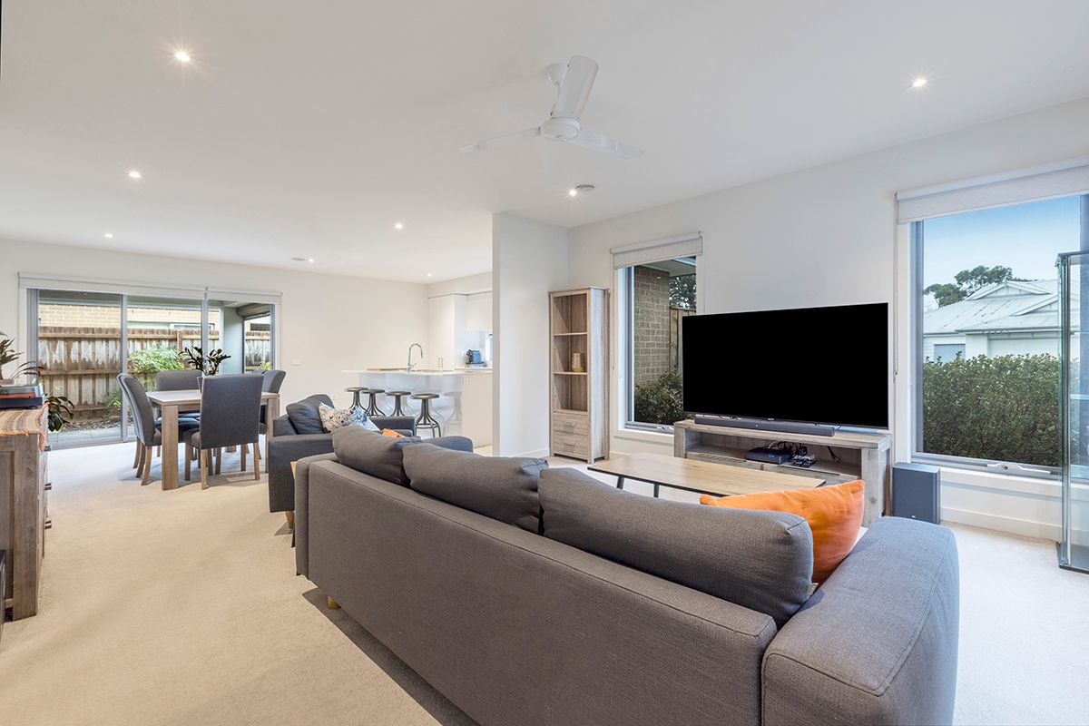 2 Sunflower Circuit, Carrum Downs, VIC 3201