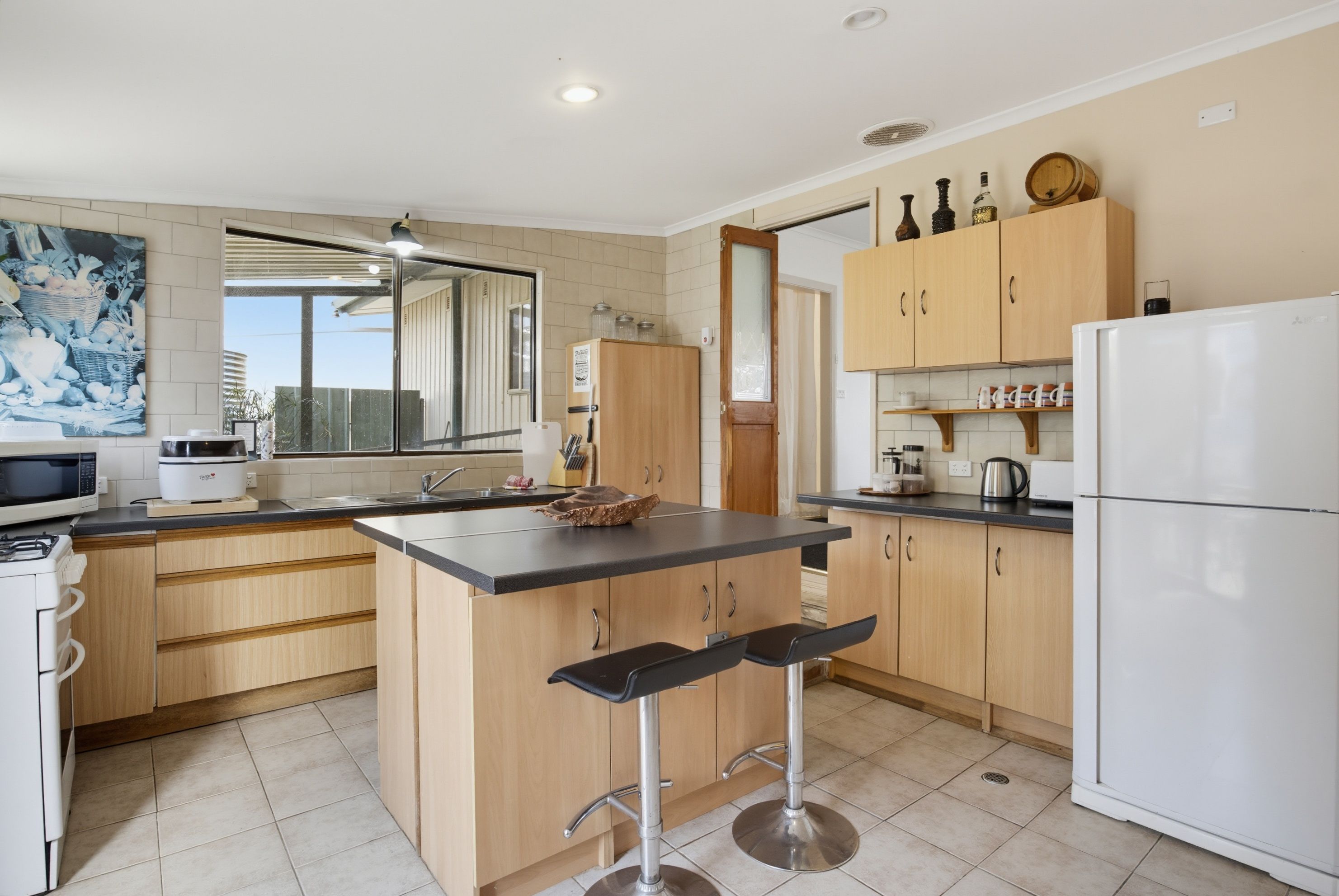 37 Fleurieu Avenue — photo 9 of 29
