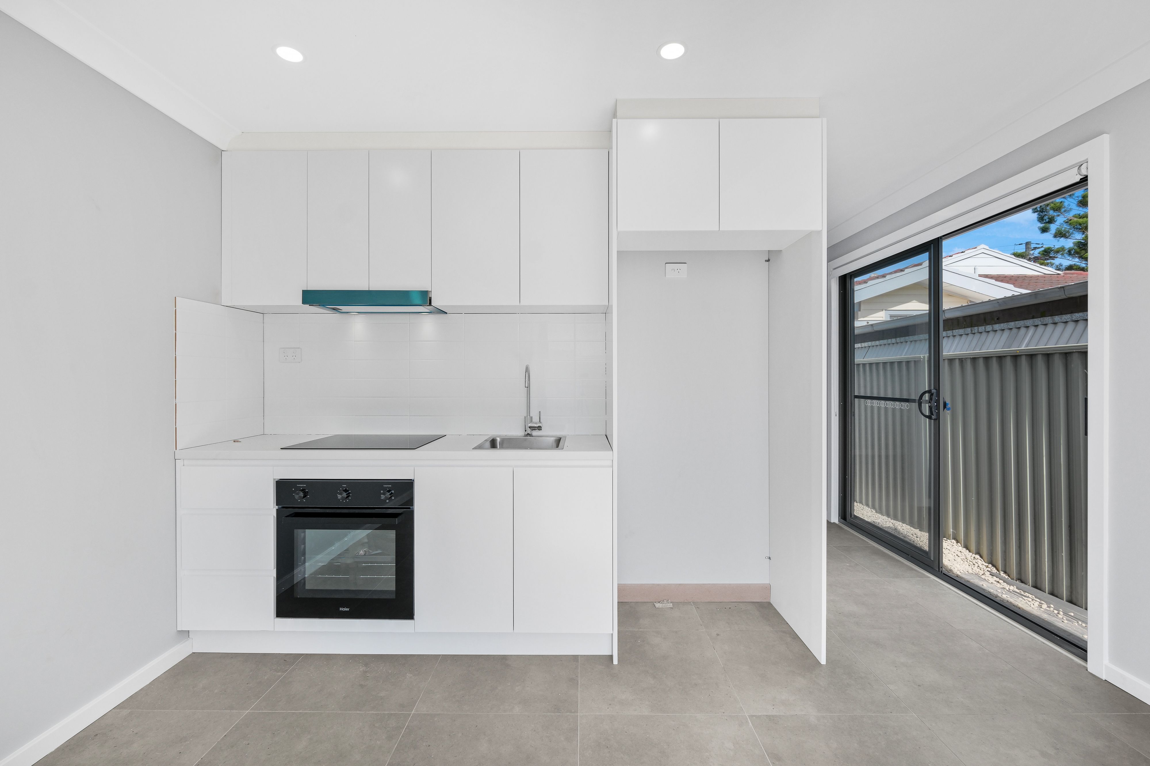 31B Marquesa Crescent, Lethbridge Park, NSW