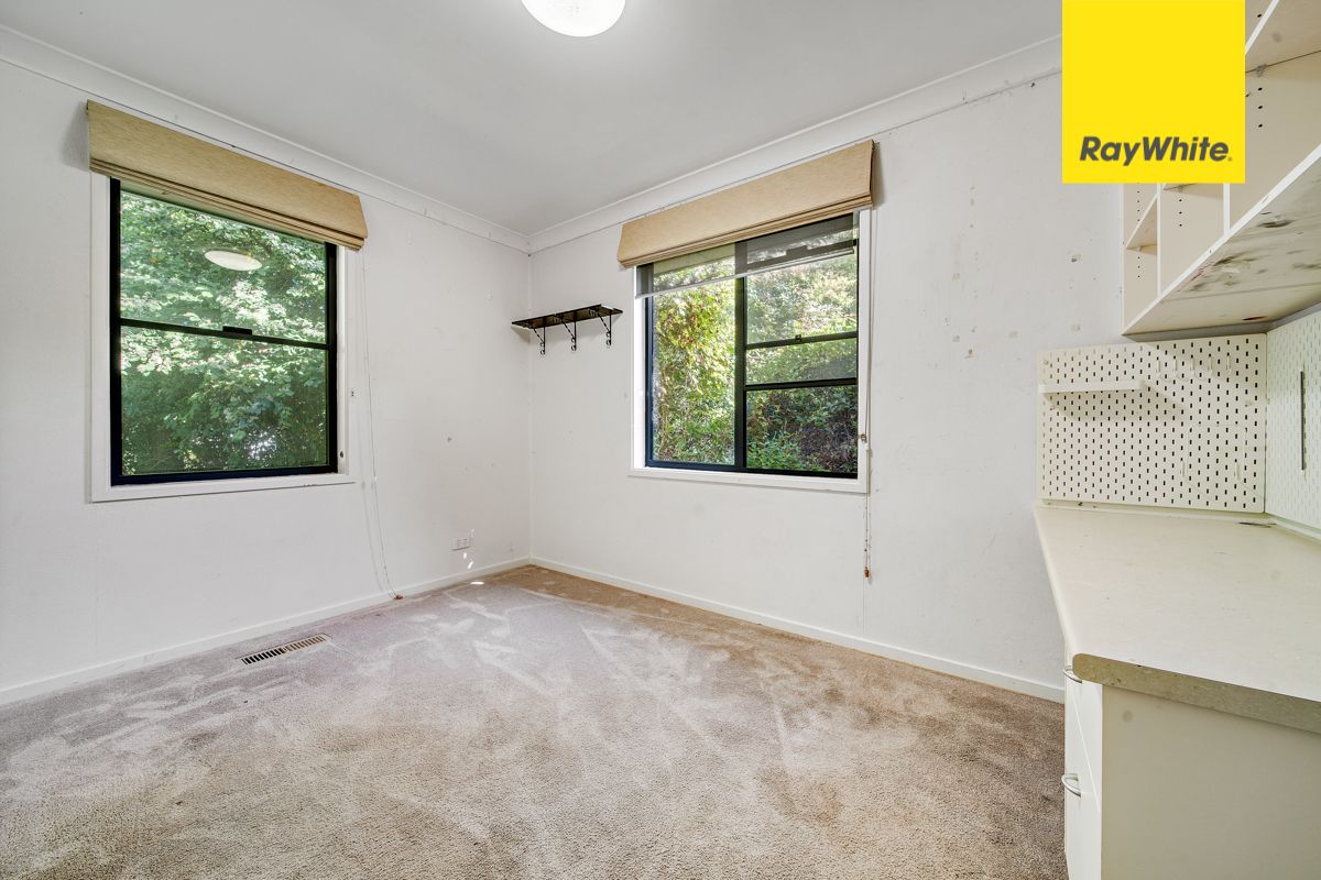 8 Grevillea Street — photo 7 of 12