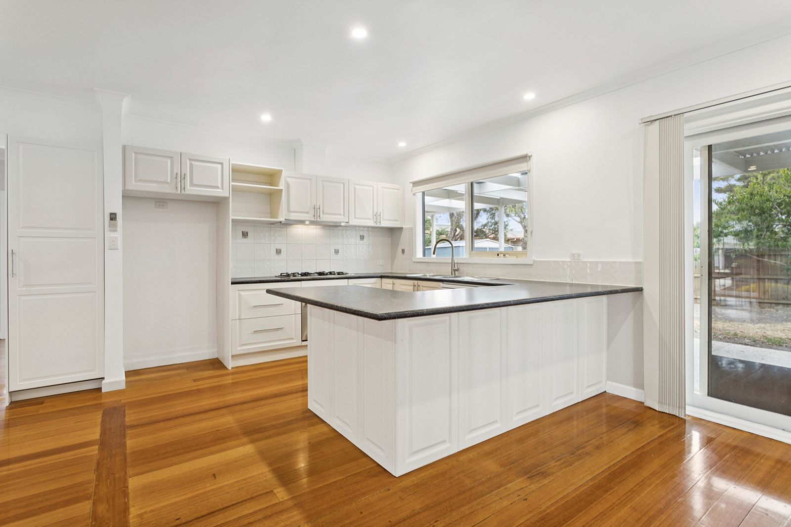 6 Clematis Avenue, Capel Sound, VIC 3940