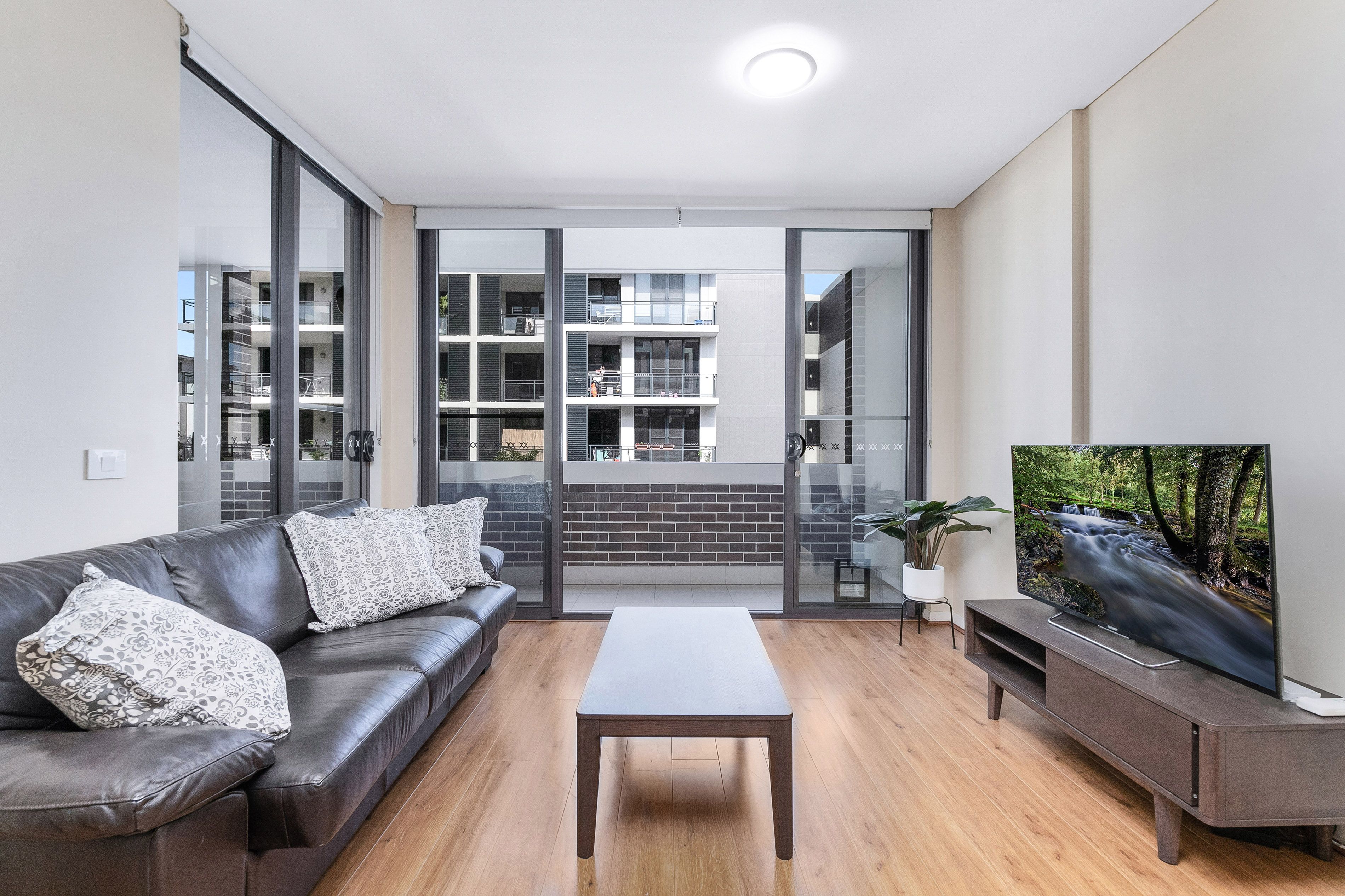 43 Amalfi Drive, Wentworth Point NSW 2127