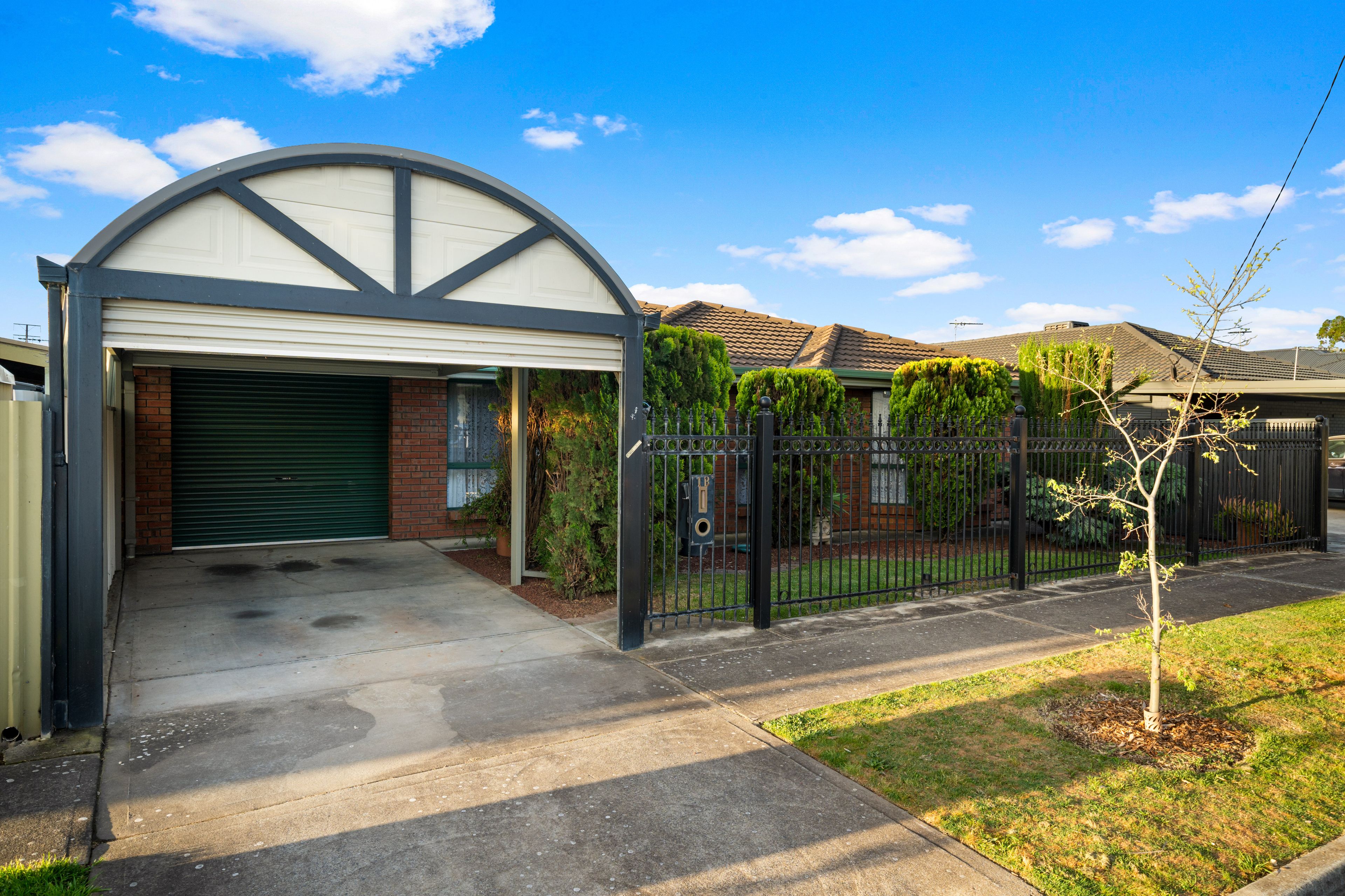 1b Mitchell Street West — photo from Ray White Woodville