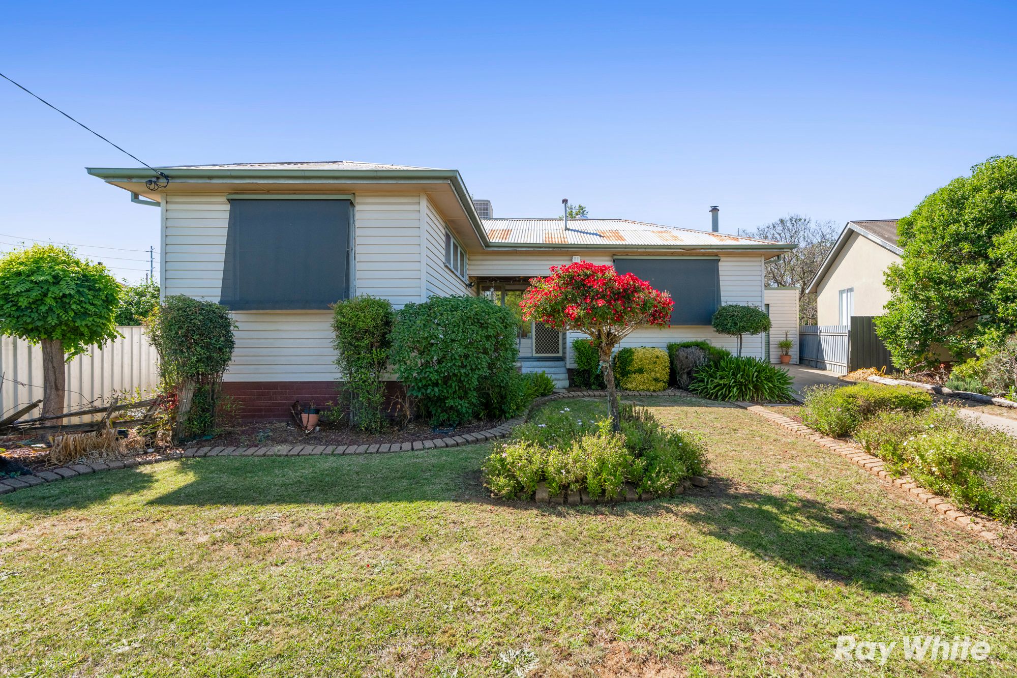 1 Gowrie Parade — photo from Ray White Wagga Wagga