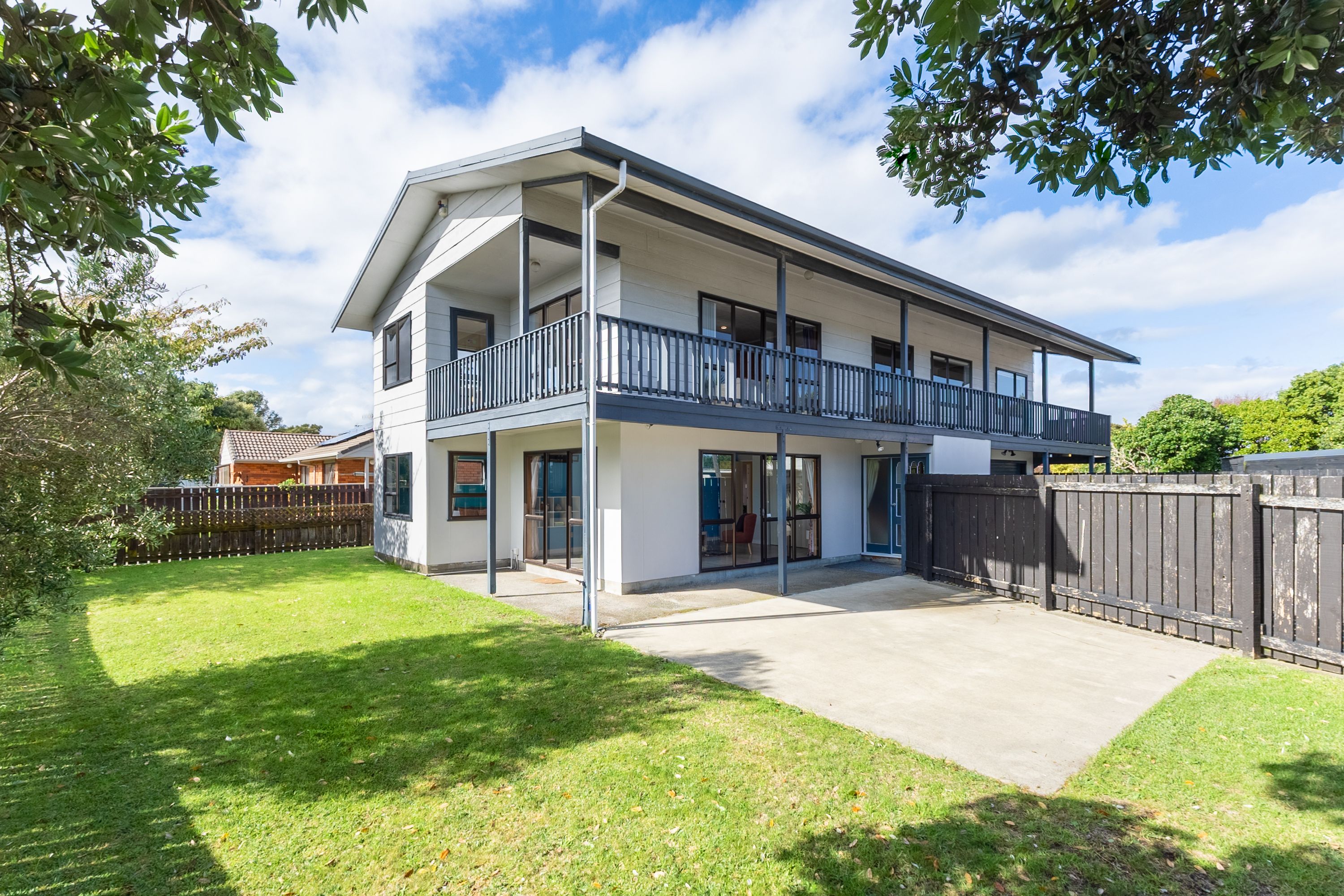 8 Olive Terrace, Paraparaumu Beach, Kapiti Coast District