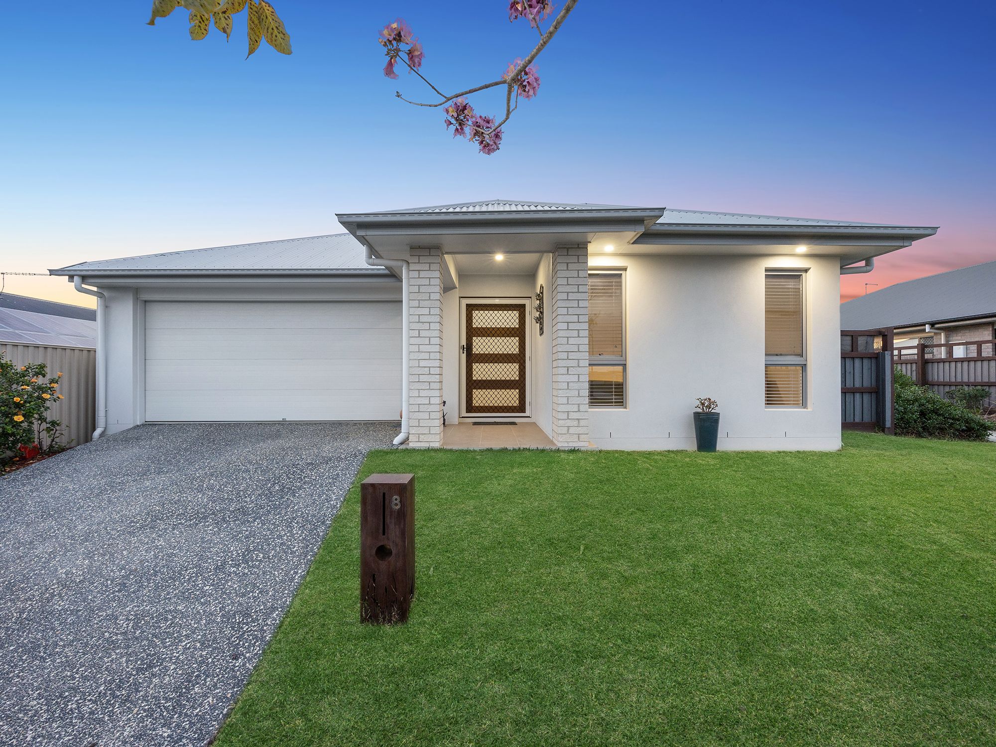 8 Nullarbor Street, South Ripley, QLD 4306