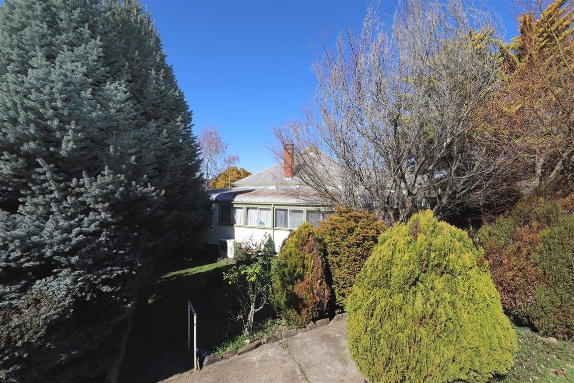 29 Tumbarumba Road, Batlow, NSW 2730