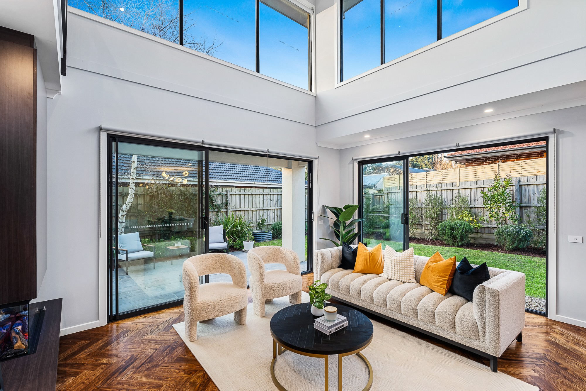 2/25 Park Close, Vermont, VIC 3133