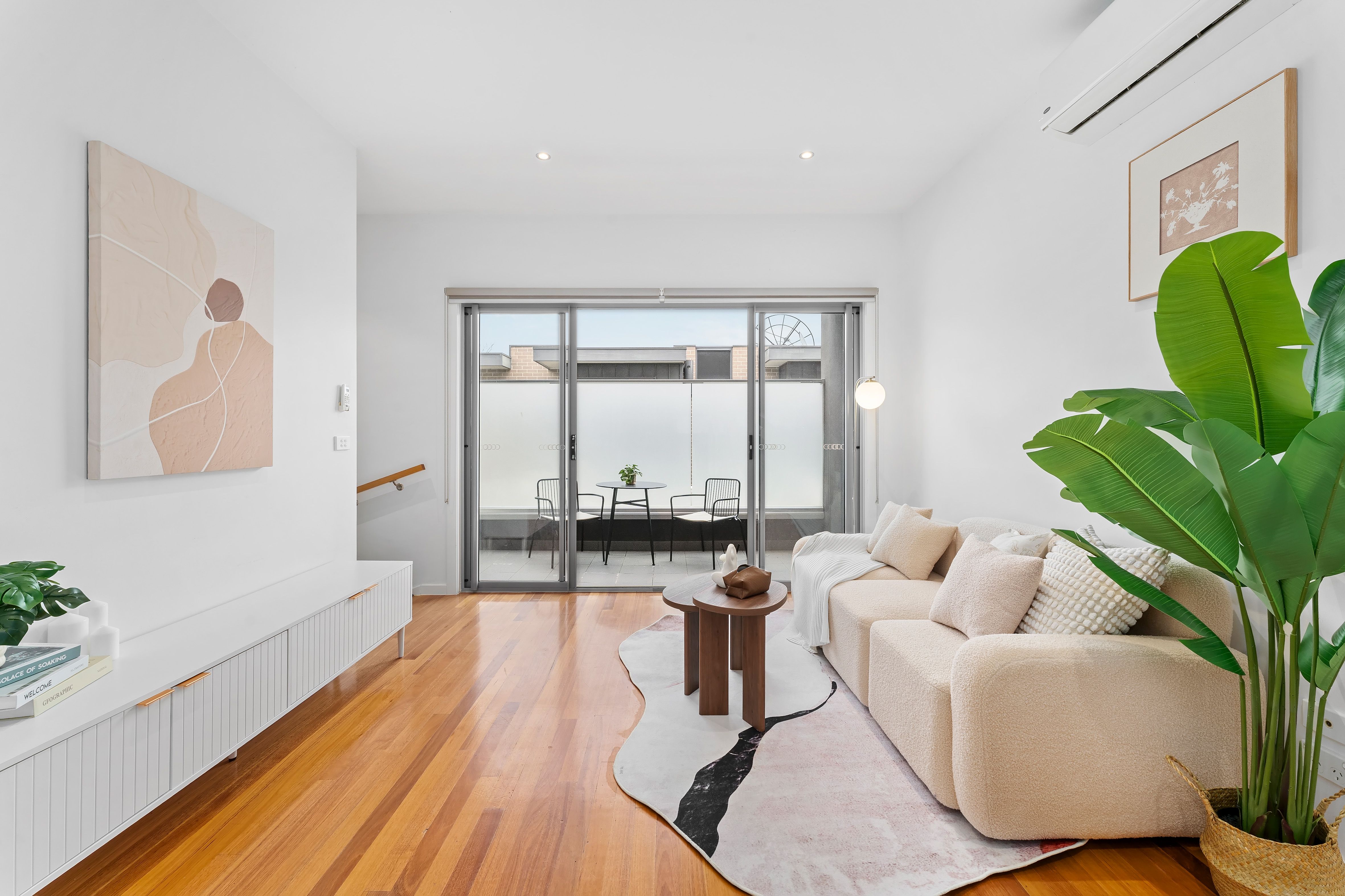 2/142-144 Thames Street, Box Hill North, VIC 3129